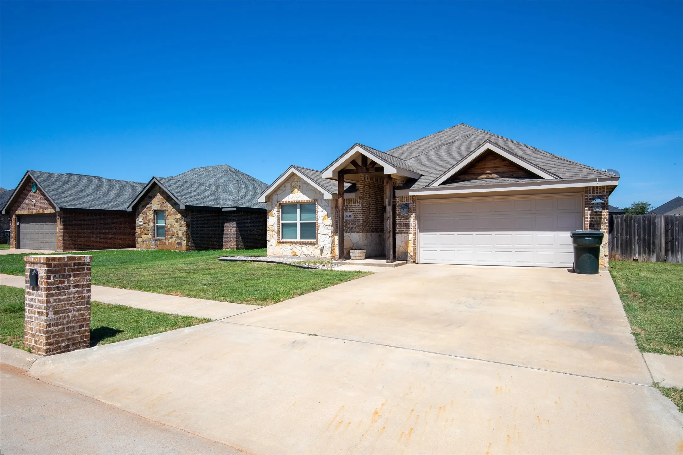 Single Family Residence For Sale in Taylor County , 3426 Firedog Road, Abilene, Texas 79606, 3 Bedroom, 2 Bathroom, 2 Garage spaces, 1,656 Sqft, built in 2015, mls#21344825, Real Estate Agent in Abilene, Homes For Sale in Taylor county, Homes For Sale in Abilene, Realtor in Abilene Texas, Real Estate Brokerage Independent Realty Texas, Luminita Cordes Realtor