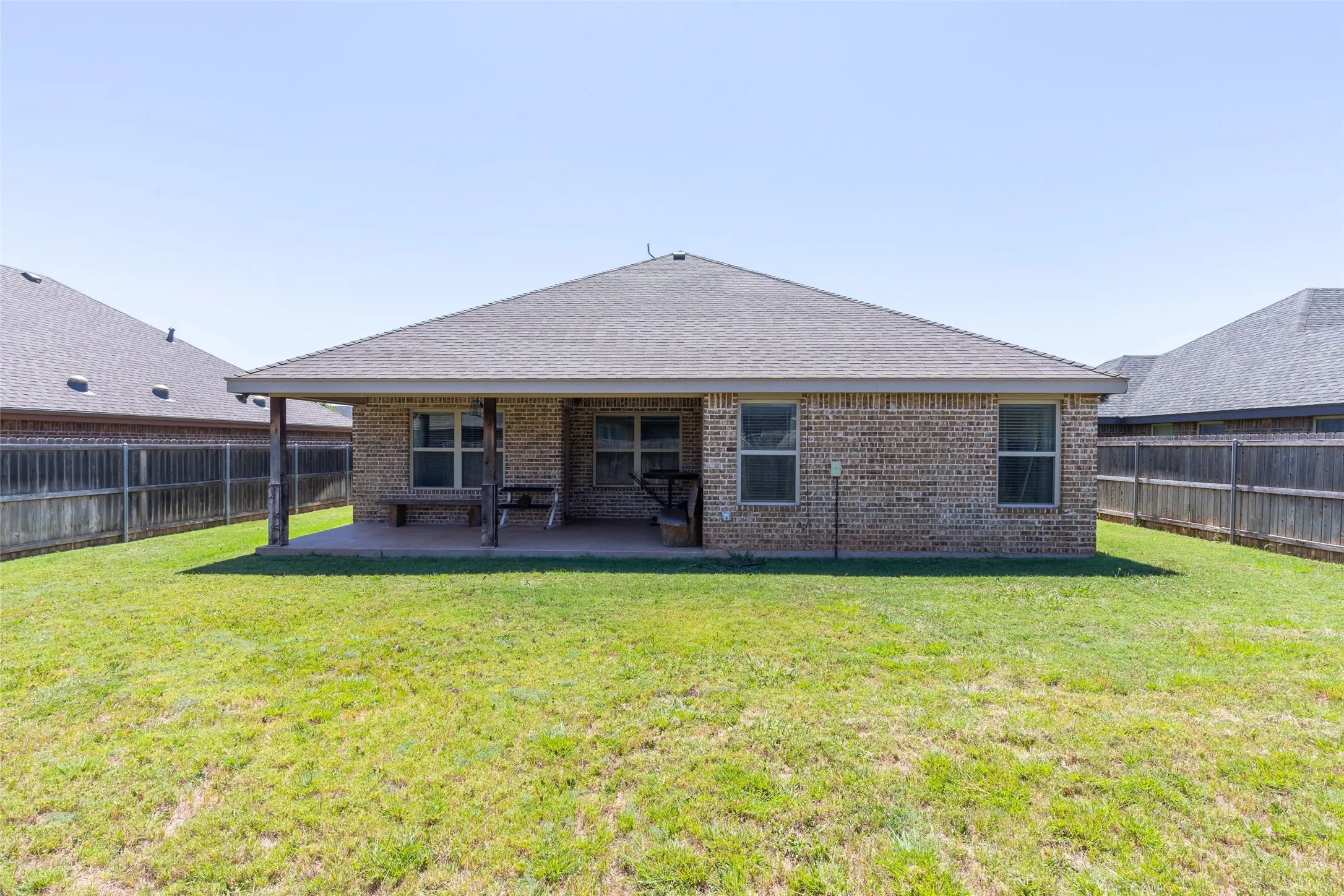 Single Family Residence For Sale in Taylor County , 3426 Firedog Road, Abilene, Texas 79606, 3 Bedroom, 2 Bathroom, 2 Garage spaces, 1,656 Sqft, built in 2015, mls#21344825, Real Estate Agent in Abilene, Homes For Sale in Taylor county, Homes For Sale in Abilene, Realtor in Abilene Texas, Real Estate Brokerage Independent Realty Texas, Luminita Cordes Realtor