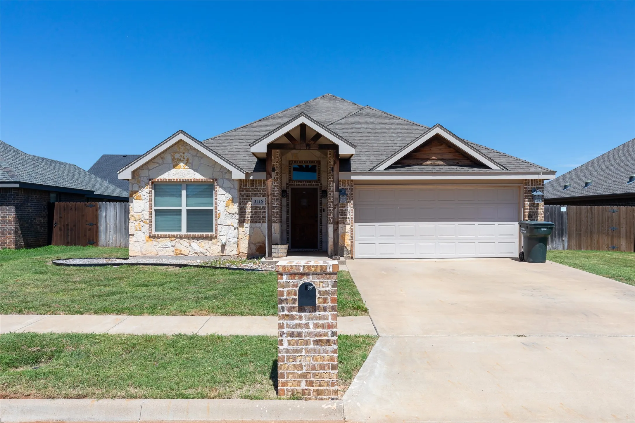 Single Family Residence For Sale in Taylor County , 3426 Firedog Road, Abilene, Texas 79606, 3 Bedroom, 2 Bathroom, 2 Garage spaces, 1,656 Sqft, built in 2015, mls#21344825, Real Estate Agent in Abilene, Homes For Sale in Taylor county, Homes For Sale in Abilene, Realtor in Abilene Texas, Real Estate Brokerage Independent Realty Texas, Luminita Cordes Realtor
