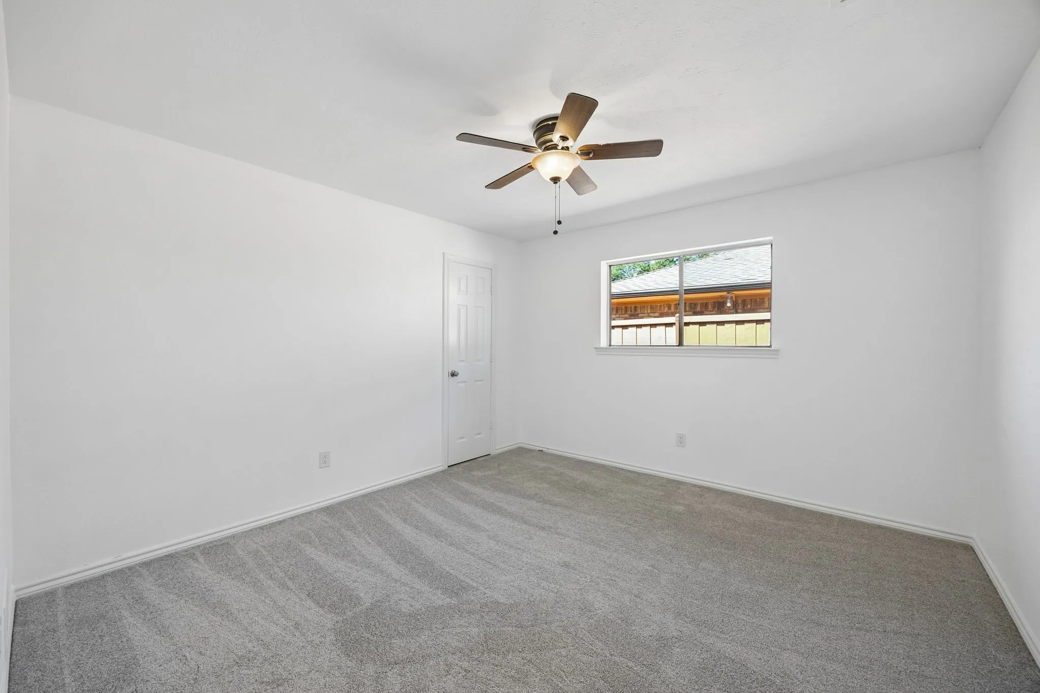 Can be used as an office, media room or 4th bedroom