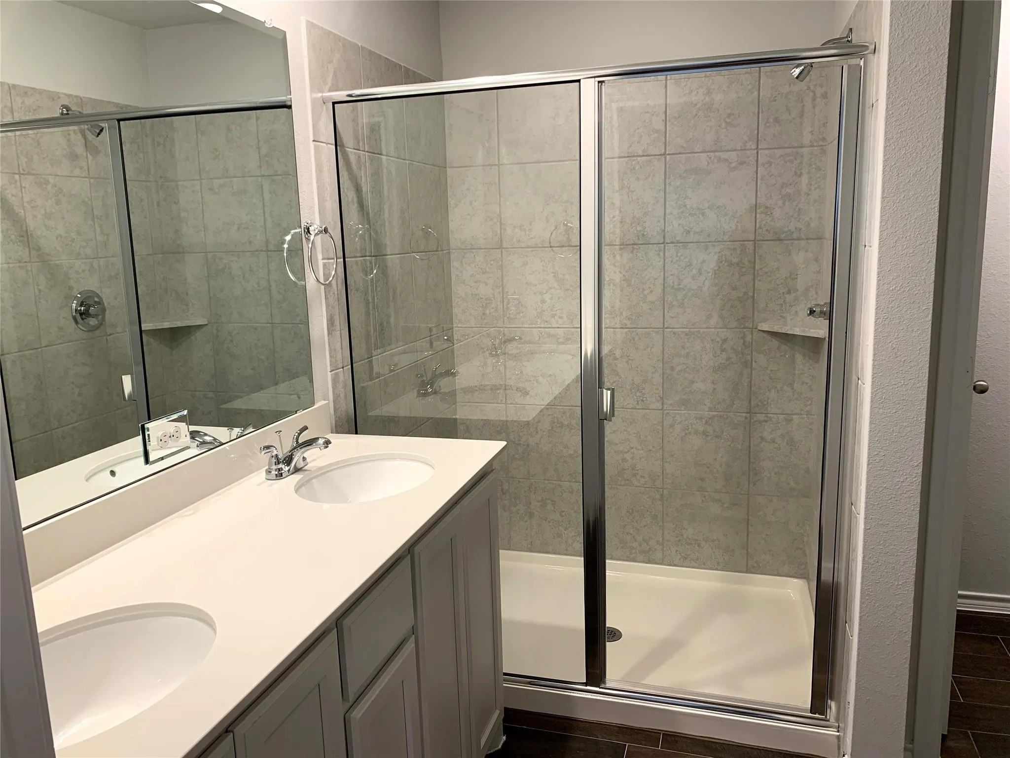Townhouse For Rent in Tarrant County , 407 Milverton Drive, Fort Worth, Texas 76036, 3 Bedroom, 3 Bathroom, 2 Garage spaces, 1,786 Sqft, built in 2020, mls#21344904, Real Estate Agent in Fort Worth, Homes For Rent in Tarrant county, Homes For Rent in Fort Worth, Realtor in Fort Worth Texas, Real Estate Brokerage Independent Realty Texas, Luminita Cordes Realtor