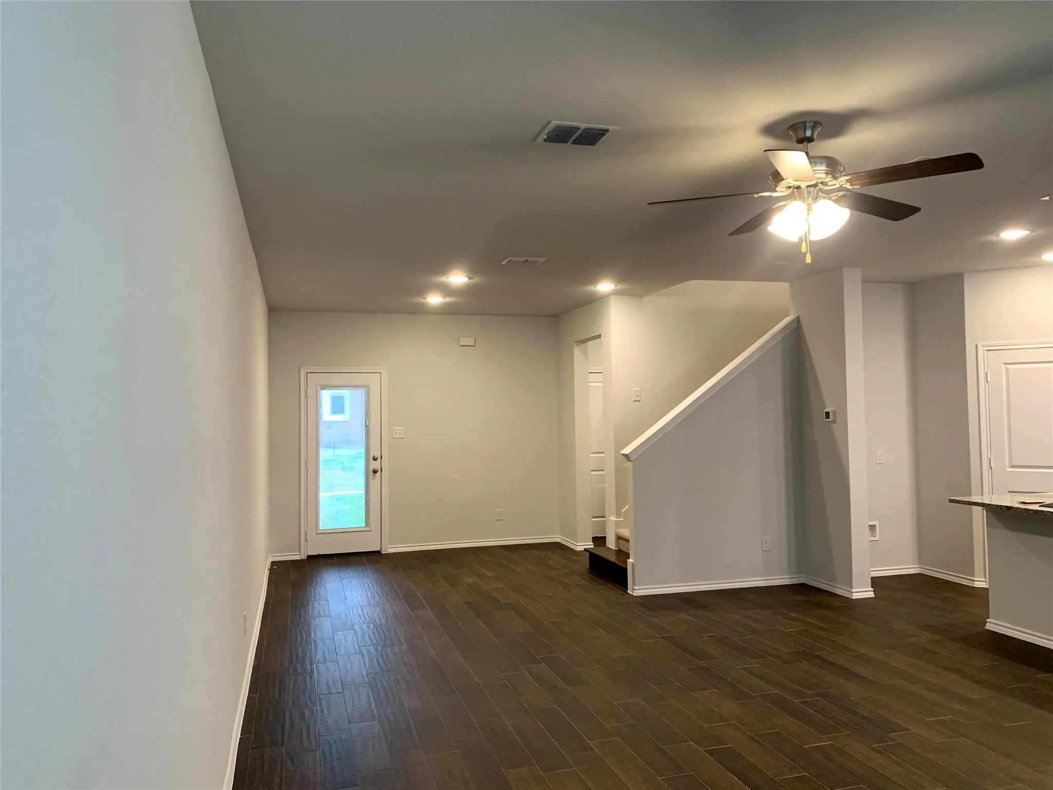 Townhouse For Rent in Tarrant County , 407 Milverton Drive, Fort Worth, Texas 76036, 3 Bedroom, 3 Bathroom, 2 Garage spaces, 1,786 Sqft, built in 2020, mls#21344904, Real Estate Agent in Fort Worth, Homes For Rent in Tarrant county, Homes For Rent in Fort Worth, Realtor in Fort Worth Texas, Real Estate Brokerage Independent Realty Texas, Luminita Cordes Realtor