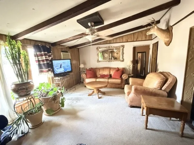Mobile Home For Sale in Young County , 345 Butler Loop, Graham, Texas 76450, 3 Bedroom, 2 Bathroom, Garage spaces, 1,488 Sqft, built in 1980, mls#21344907, Real Estate Agent in Graham, Homes For Sale in Young county, Homes For Sale in Graham, Realtor in Graham Texas, Real Estate Brokerage Independent Realty Texas, Luminita Cordes Realtor