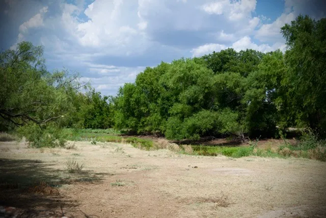 Mobile Home For Sale in Young County , 345 Butler Loop, Graham, Texas 76450, 3 Bedroom, 2 Bathroom, Garage spaces, 1,488 Sqft, built in 1980, mls#21344907, Real Estate Agent in Graham, Homes For Sale in Young county, Homes For Sale in Graham, Realtor in Graham Texas, Real Estate Brokerage Independent Realty Texas, Luminita Cordes Realtor
