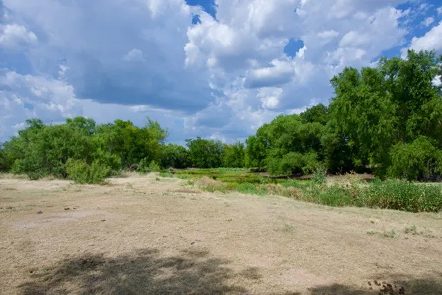 Mobile Home For Sale in Young County , 345 Butler Loop, Graham, Texas 76450, 3 Bedroom, 2 Bathroom, Garage spaces, 1,488 Sqft, built in 1980, mls#21344907, Real Estate Agent in Graham, Homes For Sale in Young county, Homes For Sale in Graham, Realtor in Graham Texas, Real Estate Brokerage Independent Realty Texas, Luminita Cordes Realtor