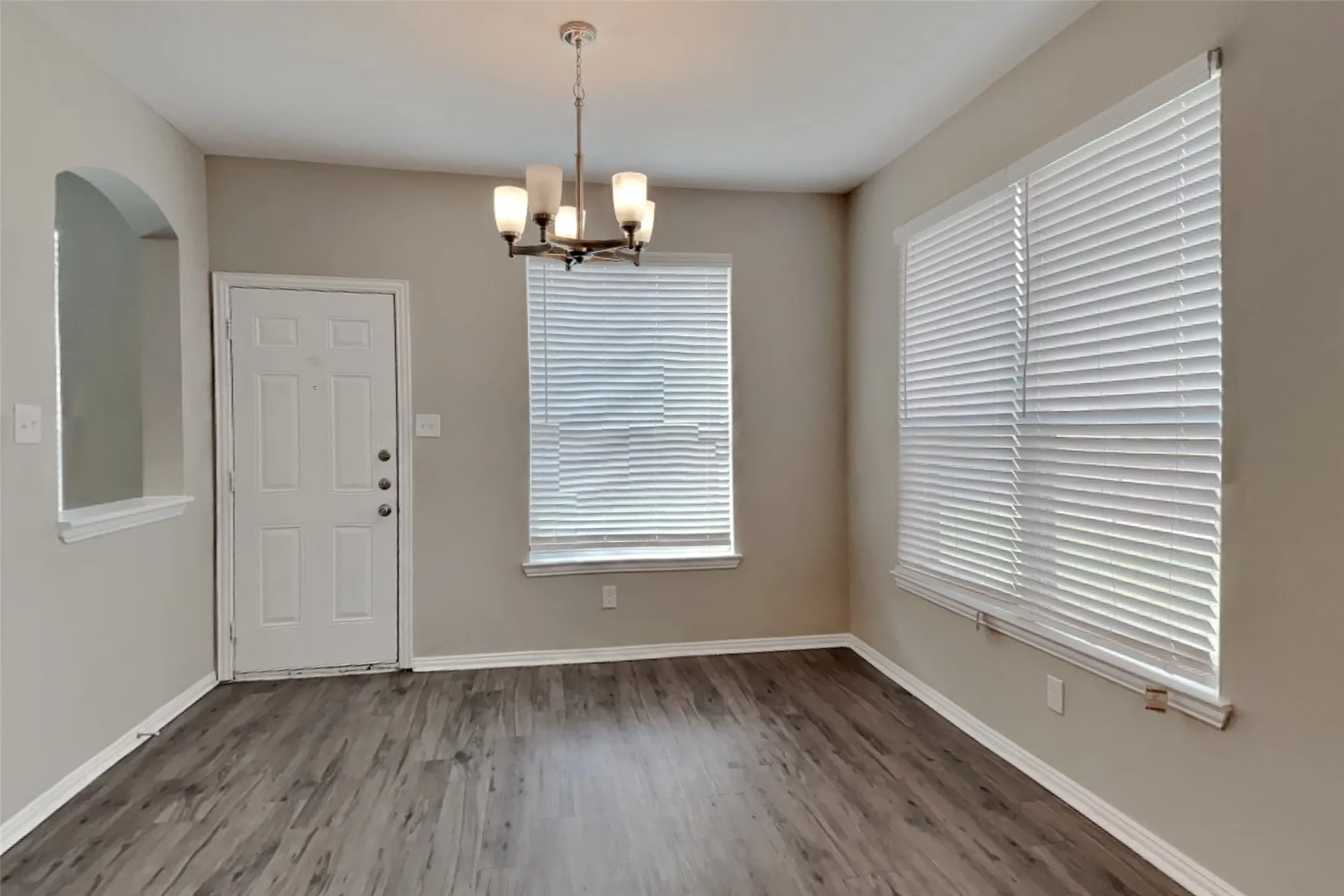 Single Family Residence For Rent in Tarrant County , 106 Rock Meadow Trail, Mansfield, Texas 76063, 4 Bedroom, 3 Bathroom, 2 Garage spaces, 2,835 Sqft, built in 2002, mls#21344900, Real Estate Agent in Mansfield, Homes For Rent in Tarrant county, Homes For Rent in Mansfield, Realtor in Mansfield Texas, Real Estate Brokerage Independent Realty Texas, Luminita Cordes Realtor