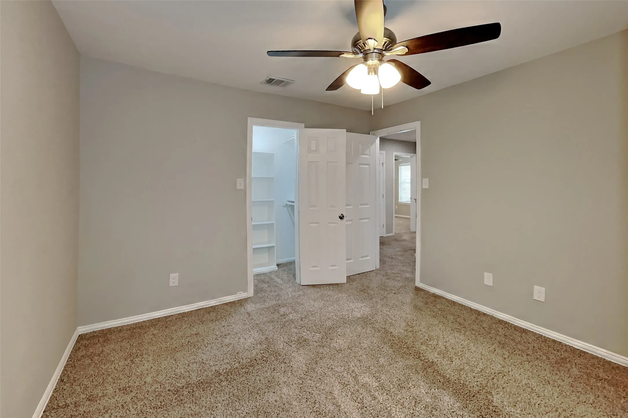 Single Family Residence For Rent in Tarrant County , 106 Rock Meadow Trail, Mansfield, Texas 76063, 4 Bedroom, 3 Bathroom, 2 Garage spaces, 2,835 Sqft, built in 2002, mls#21344900, Real Estate Agent in Mansfield, Homes For Rent in Tarrant county, Homes For Rent in Mansfield, Realtor in Mansfield Texas, Real Estate Brokerage Independent Realty Texas, Luminita Cordes Realtor