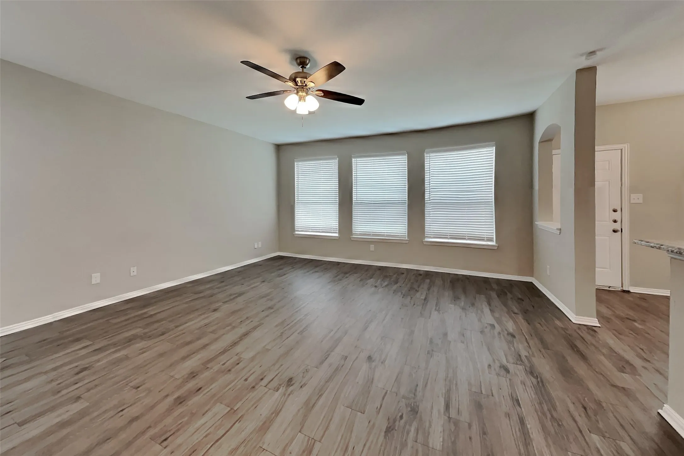 Single Family Residence For Rent in Tarrant County , 106 Rock Meadow Trail, Mansfield, Texas 76063, 4 Bedroom, 3 Bathroom, 2 Garage spaces, 2,835 Sqft, built in 2002, mls#21344900, Real Estate Agent in Mansfield, Homes For Rent in Tarrant county, Homes For Rent in Mansfield, Realtor in Mansfield Texas, Real Estate Brokerage Independent Realty Texas, Luminita Cordes Realtor