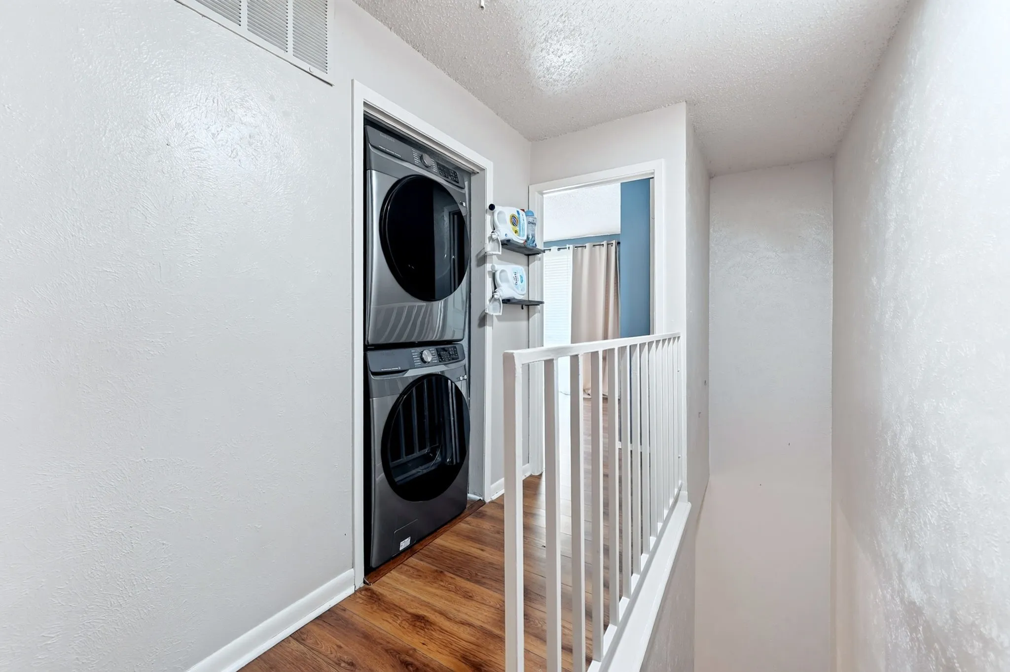 Condominium For Sale in Dallas County , 7145 Fair Oaks Avenue 37, Dallas, Texas 75231, 2 Bedrooms, 3 Bathrooms, Garage spaces, 1,211 Sqft, built in 1974, Price $161,000, mls#21344524, Real Estate Agent in Dallas, Homes For Sale in Dallas county, Homes For Sale in Dallas, Realtor in Dallas Texas, Real Estate Brokerage Independent Realty Texas, Luminita Cordes Realtor
