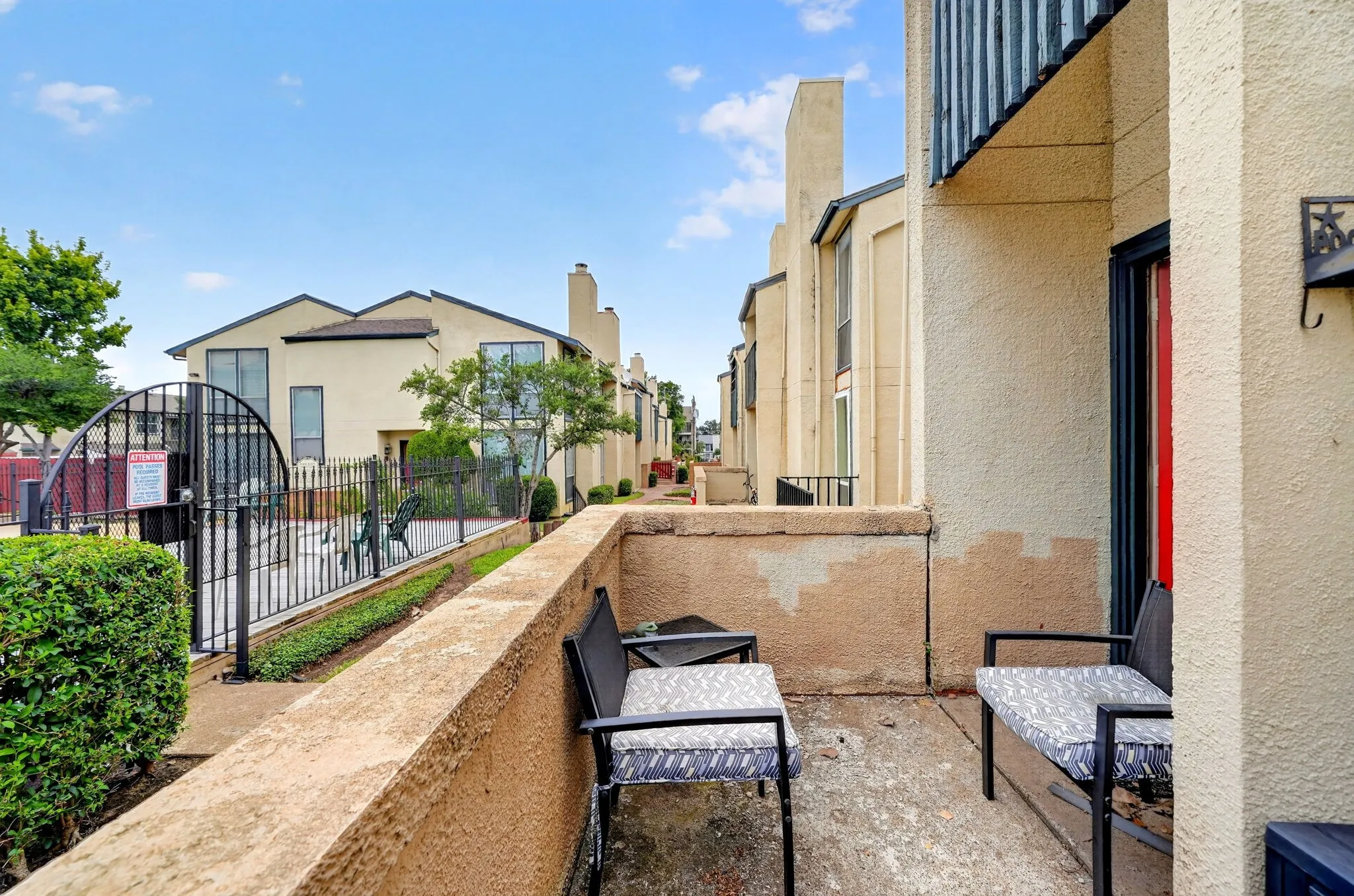 Condominium For Sale in Dallas County , 7145 Fair Oaks Avenue 37, Dallas, Texas 75231, 2 Bedrooms, 3 Bathrooms, Garage spaces, 1,211 Sqft, built in 1974, Price $161,000, mls#21344524, Real Estate Agent in Dallas, Homes For Sale in Dallas county, Homes For Sale in Dallas, Realtor in Dallas Texas, Real Estate Brokerage Independent Realty Texas, Luminita Cordes Realtor