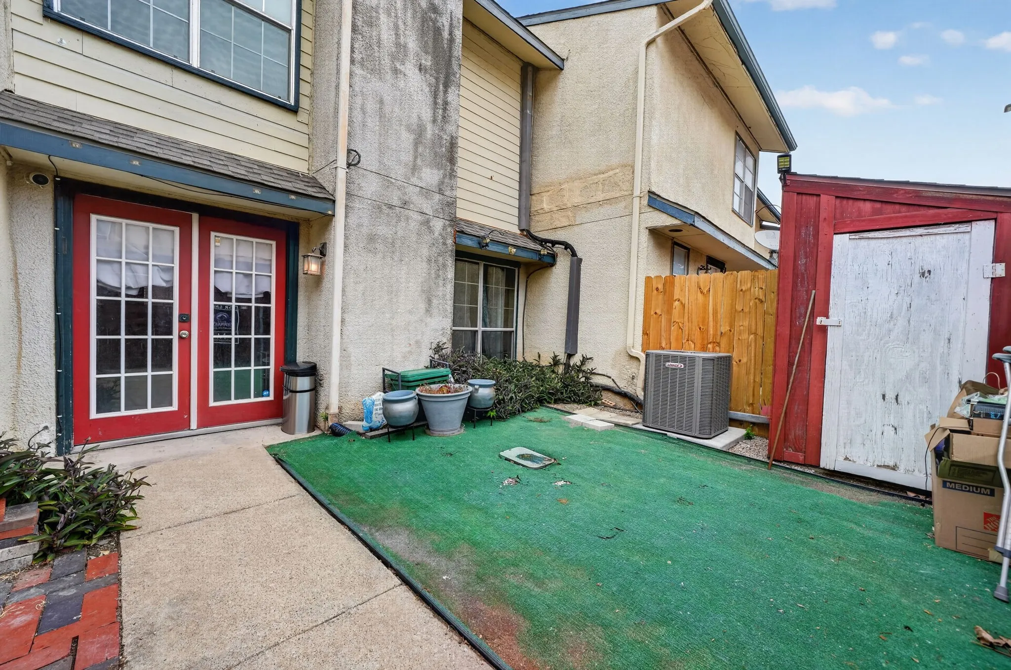 Condominium For Sale in Dallas County , 7145 Fair Oaks Avenue 37, Dallas, Texas 75231, 2 Bedrooms, 3 Bathrooms, Garage spaces, 1,211 Sqft, built in 1974, Price $161,000, mls#21344524, Real Estate Agent in Dallas, Homes For Sale in Dallas county, Homes For Sale in Dallas, Realtor in Dallas Texas, Real Estate Brokerage Independent Realty Texas, Luminita Cordes Realtor