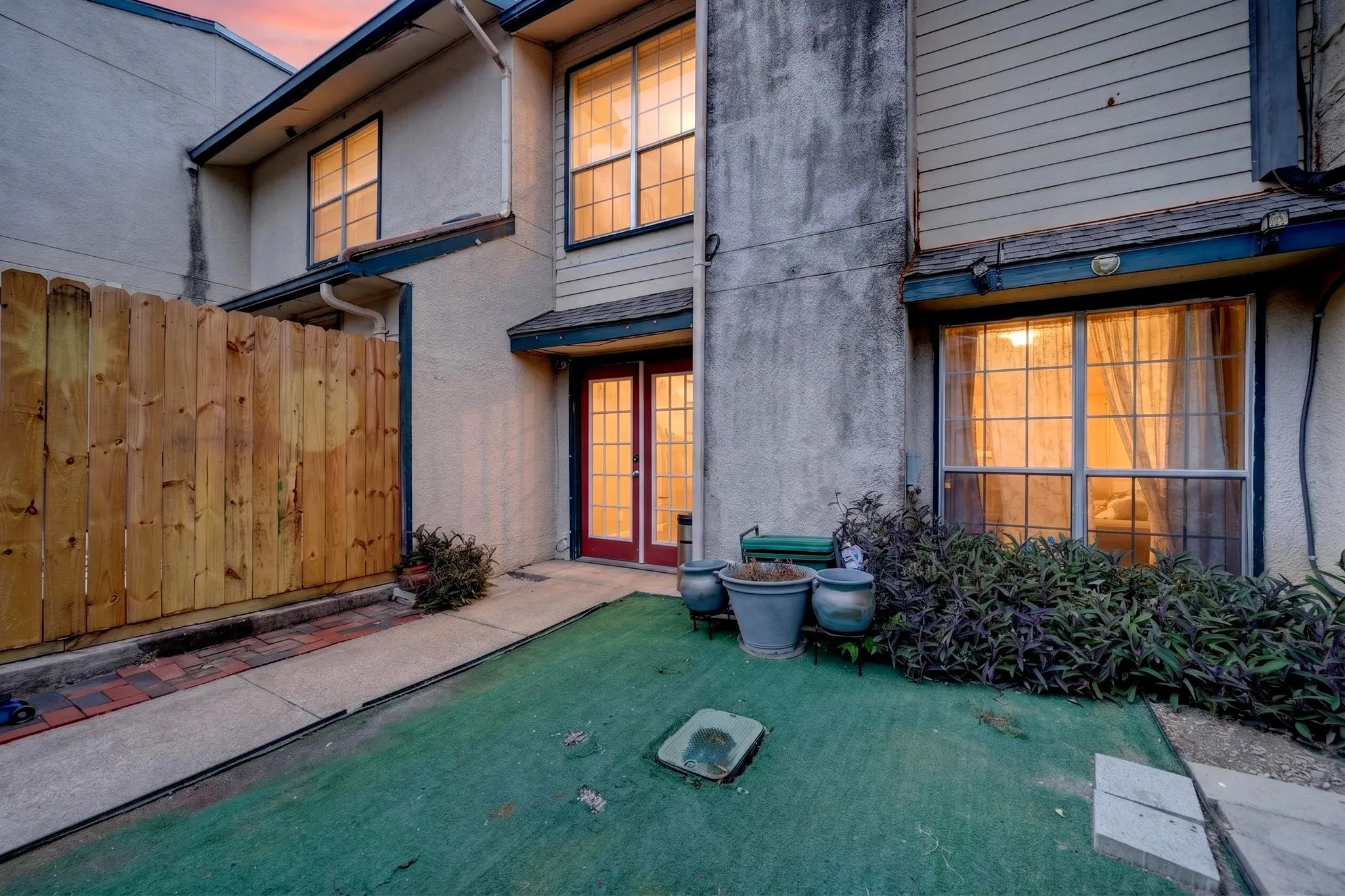 Condominium For Sale in Dallas County , 7145 Fair Oaks Avenue 37, Dallas, Texas 75231, 2 Bedrooms, 3 Bathrooms, Garage spaces, 1,211 Sqft, built in 1974, Price $161,000, mls#21344524, Real Estate Agent in Dallas, Homes For Sale in Dallas county, Homes For Sale in Dallas, Realtor in Dallas Texas, Real Estate Brokerage Independent Realty Texas, Luminita Cordes Realtor
