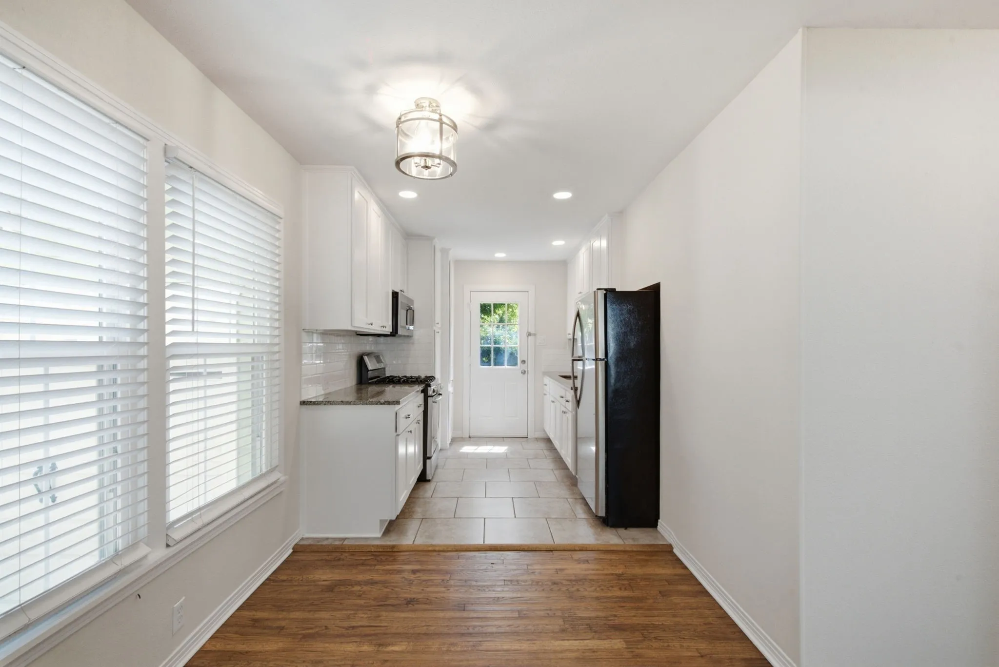 Single Family Residence For Sale in Parker County , 1310 Oliver Street, Weatherford, Texas 76086, 2 Bedroom, 1 Bathroom, 1 Garage spaces, 747 Sqft, built in 1957, mls#21344199, Real Estate Agent in Weatherford, Homes For Sale in Parker county, Homes For Sale in Weatherford, Realtor in Weatherford Texas, Real Estate Brokerage Independent Realty Texas, Luminita Cordes Realtor