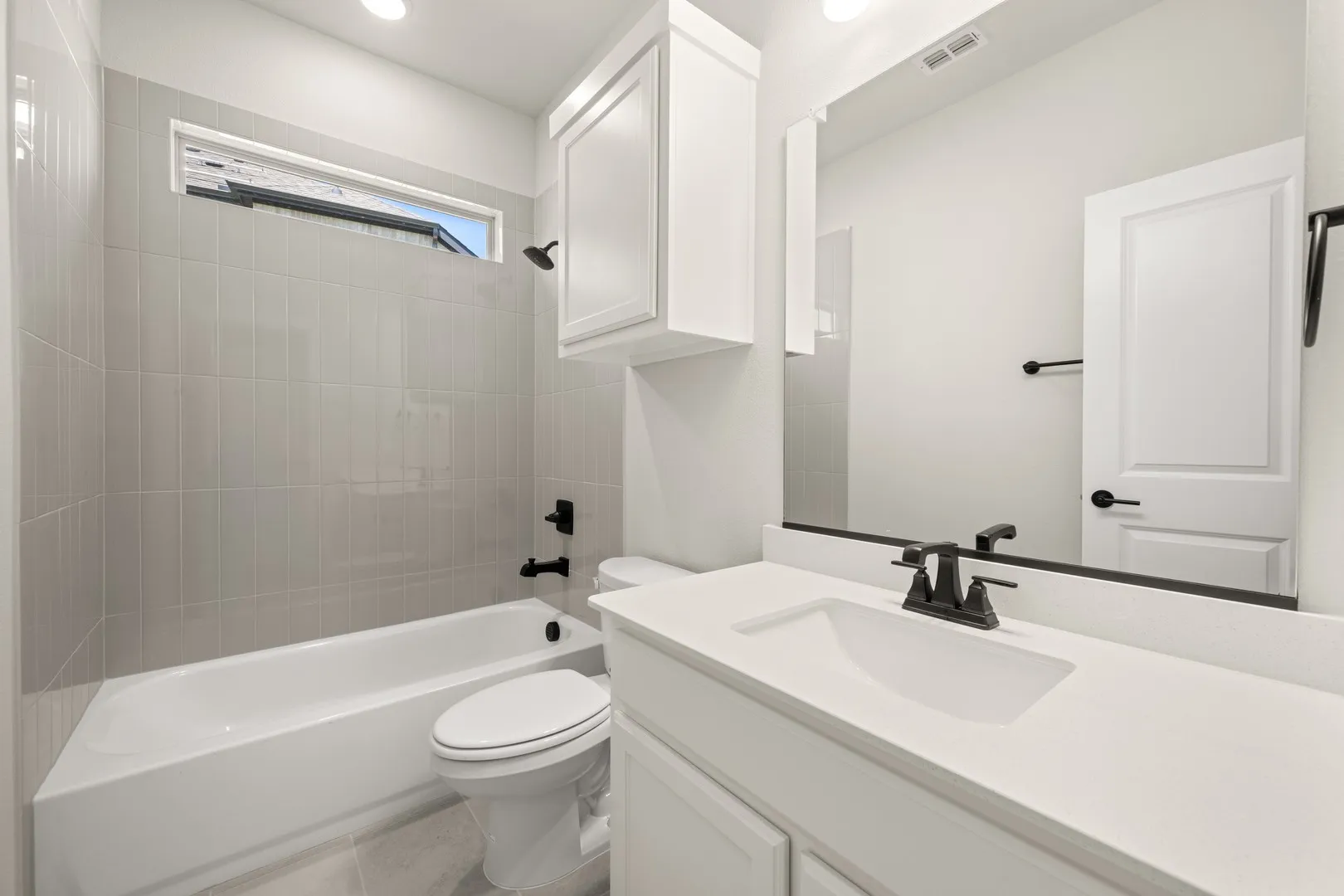 1810 Marlow- Bathroom