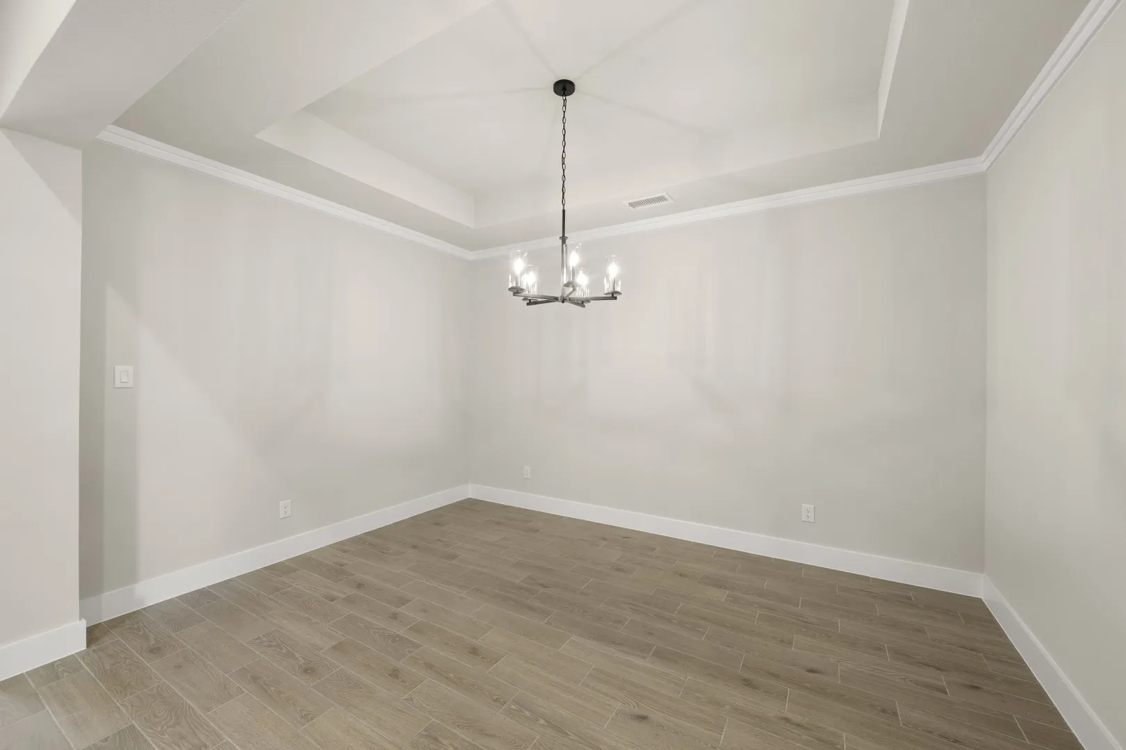 1810 Marlow- Dining