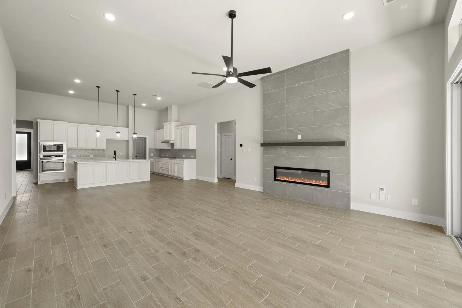 1810 Marlow- Living Room-2