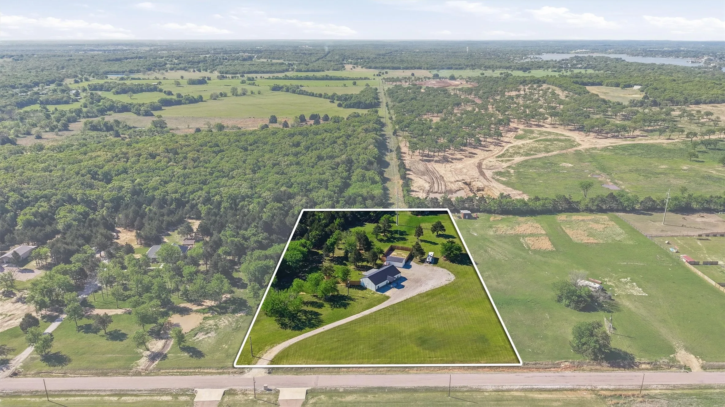 Single Family Residence For Sale in Cooke County , 210 County Road 2184, Gainesville, Texas 76240, 4 Bedroom, 3 Bathroom, Garage spaces, 2,100 Sqft, built in 2024, mls#21342308, Real Estate Agent in Gainesville, Homes For Sale in Cooke county, Homes For Sale in Gainesville, Realtor in Gainesville Texas, Real Estate Brokerage Independent Realty Texas, Luminita Cordes Realtor