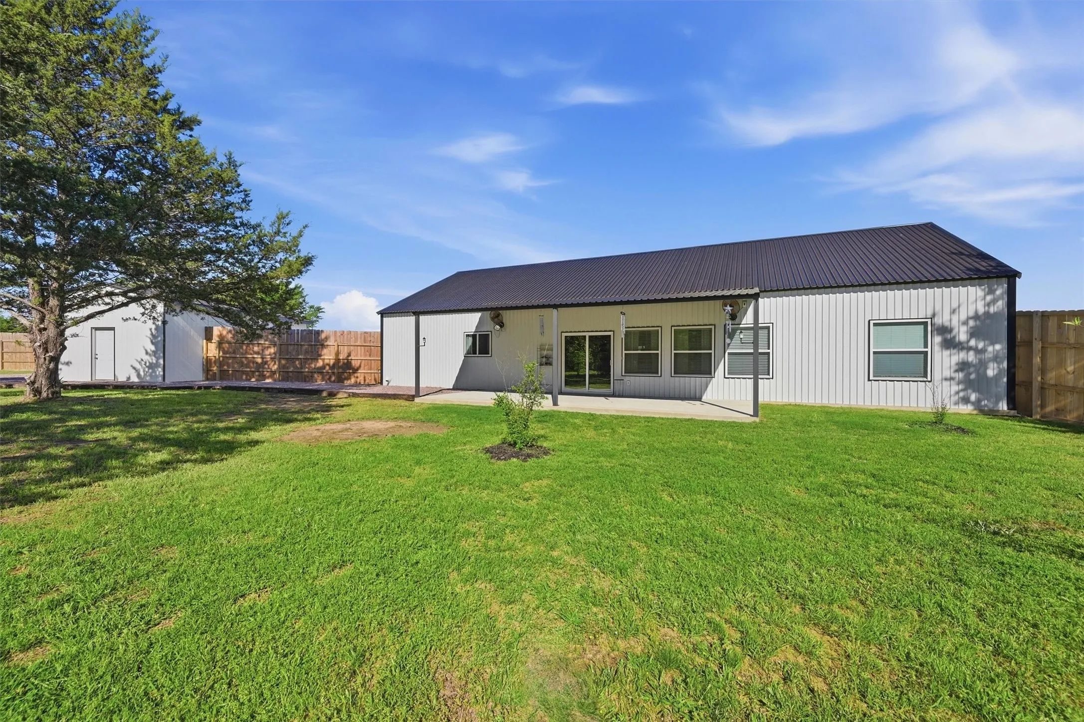 Single Family Residence For Sale in Cooke County , 210 County Road 2184, Gainesville, Texas 76240, 4 Bedroom, 3 Bathroom, Garage spaces, 2,100 Sqft, built in 2024, mls#21342308, Real Estate Agent in Gainesville, Homes For Sale in Cooke county, Homes For Sale in Gainesville, Realtor in Gainesville Texas, Real Estate Brokerage Independent Realty Texas, Luminita Cordes Realtor