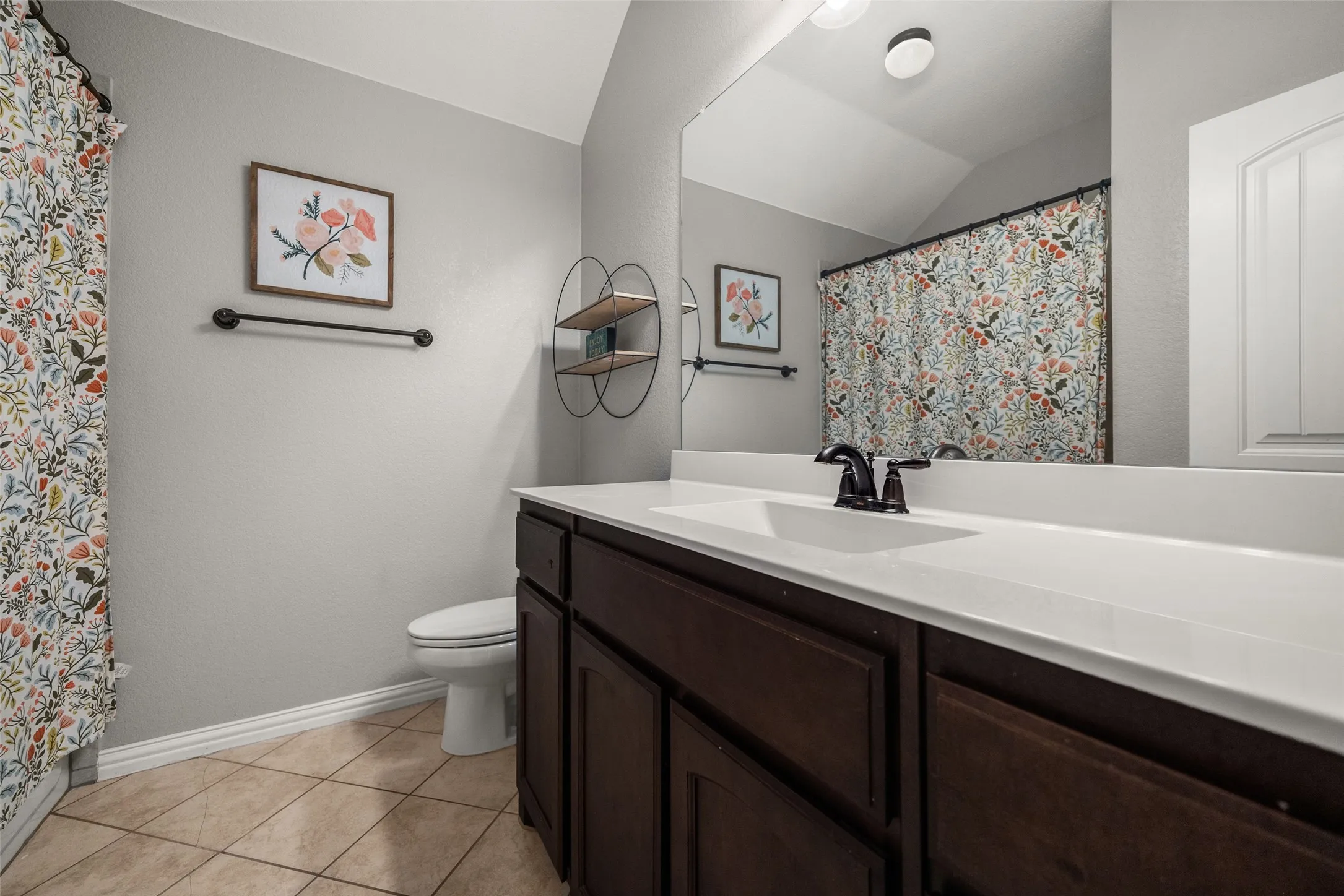 Single Family Residence For Sale in Collin County , 21867 County Road 820, Farmersville, Texas 75442, 4 Bedroom, 3 Bathroom, 3 Garage spaces, 2,813 Sqft, built in 2016, mls#21343388, Real Estate Agent in Farmersville, Homes For Sale in Collin county, Homes For Sale in Farmersville, Realtor in Farmersville Texas, Real Estate Brokerage Independent Realty Texas, Luminita Cordes Realtor