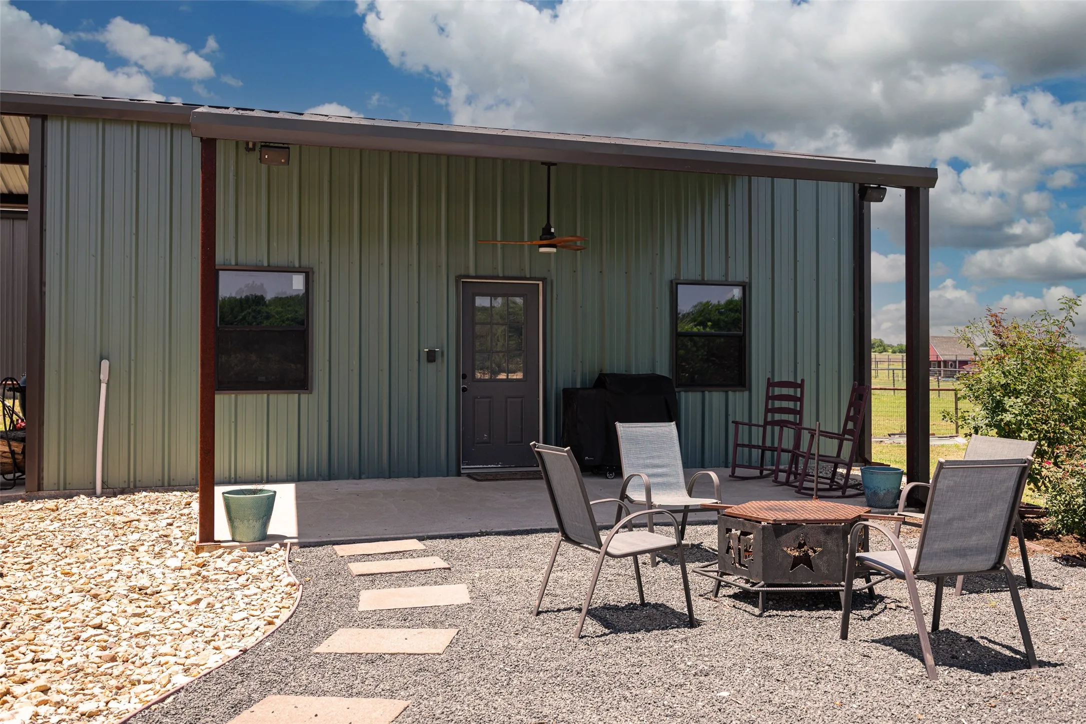 Single Family Residence For Sale in Collin County , 21867 County Road 820, Farmersville, Texas 75442, 4 Bedroom, 3 Bathroom, 3 Garage spaces, 2,813 Sqft, built in 2016, mls#21343388, Real Estate Agent in Farmersville, Homes For Sale in Collin county, Homes For Sale in Farmersville, Realtor in Farmersville Texas, Real Estate Brokerage Independent Realty Texas, Luminita Cordes Realtor
