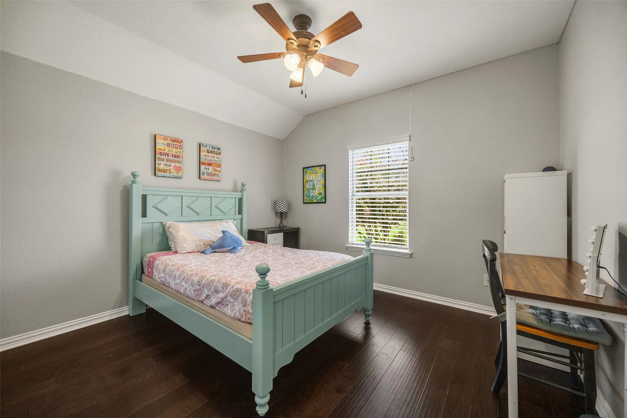 Single Family Residence For Sale in Collin County , 21867 County Road 820, Farmersville, Texas 75442, 4 Bedroom, 3 Bathroom, 3 Garage spaces, 2,813 Sqft, built in 2016, mls#21343388, Real Estate Agent in Farmersville, Homes For Sale in Collin county, Homes For Sale in Farmersville, Realtor in Farmersville Texas, Real Estate Brokerage Independent Realty Texas, Luminita Cordes Realtor