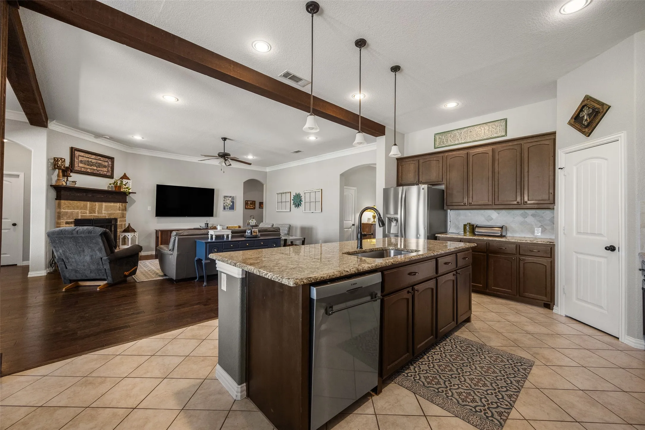 Single Family Residence For Sale in Collin County , 21867 County Road 820, Farmersville, Texas 75442, 4 Bedroom, 3 Bathroom, 3 Garage spaces, 2,813 Sqft, built in 2016, mls#21343388, Real Estate Agent in Farmersville, Homes For Sale in Collin county, Homes For Sale in Farmersville, Realtor in Farmersville Texas, Real Estate Brokerage Independent Realty Texas, Luminita Cordes Realtor