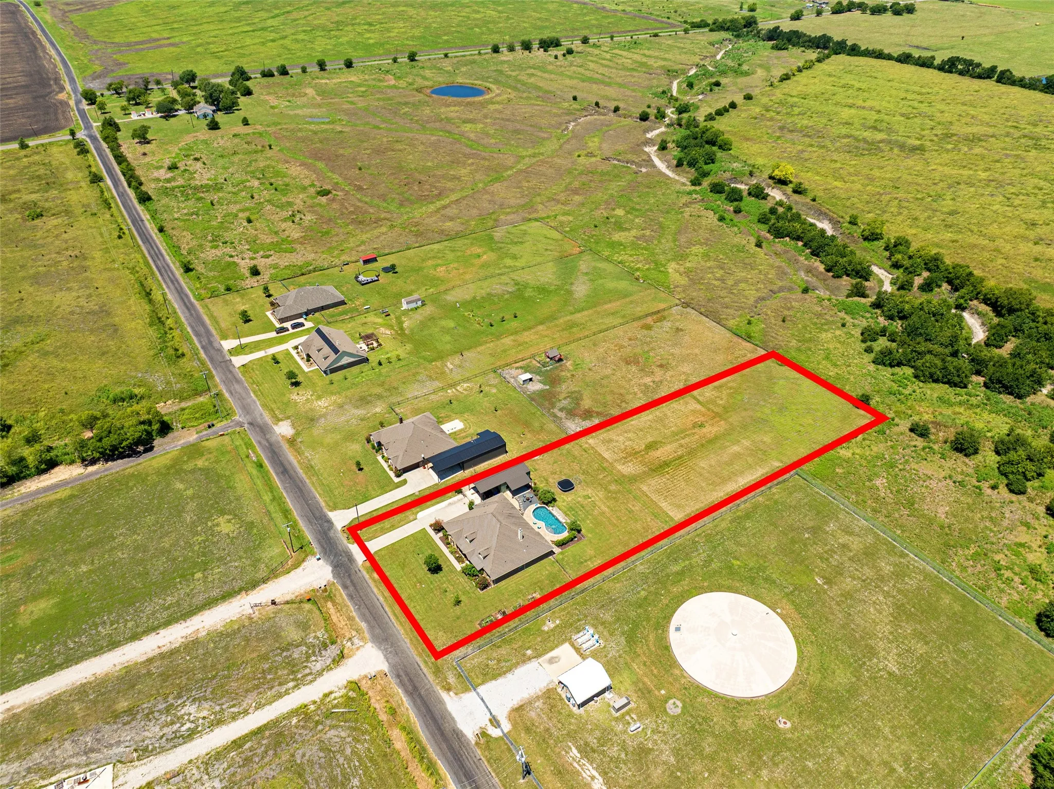 Single Family Residence For Sale in Collin County , 21867 County Road 820, Farmersville, Texas 75442, 4 Bedroom, 3 Bathroom, 3 Garage spaces, 2,813 Sqft, built in 2016, mls#21343388, Real Estate Agent in Farmersville, Homes For Sale in Collin county, Homes For Sale in Farmersville, Realtor in Farmersville Texas, Real Estate Brokerage Independent Realty Texas, Luminita Cordes Realtor