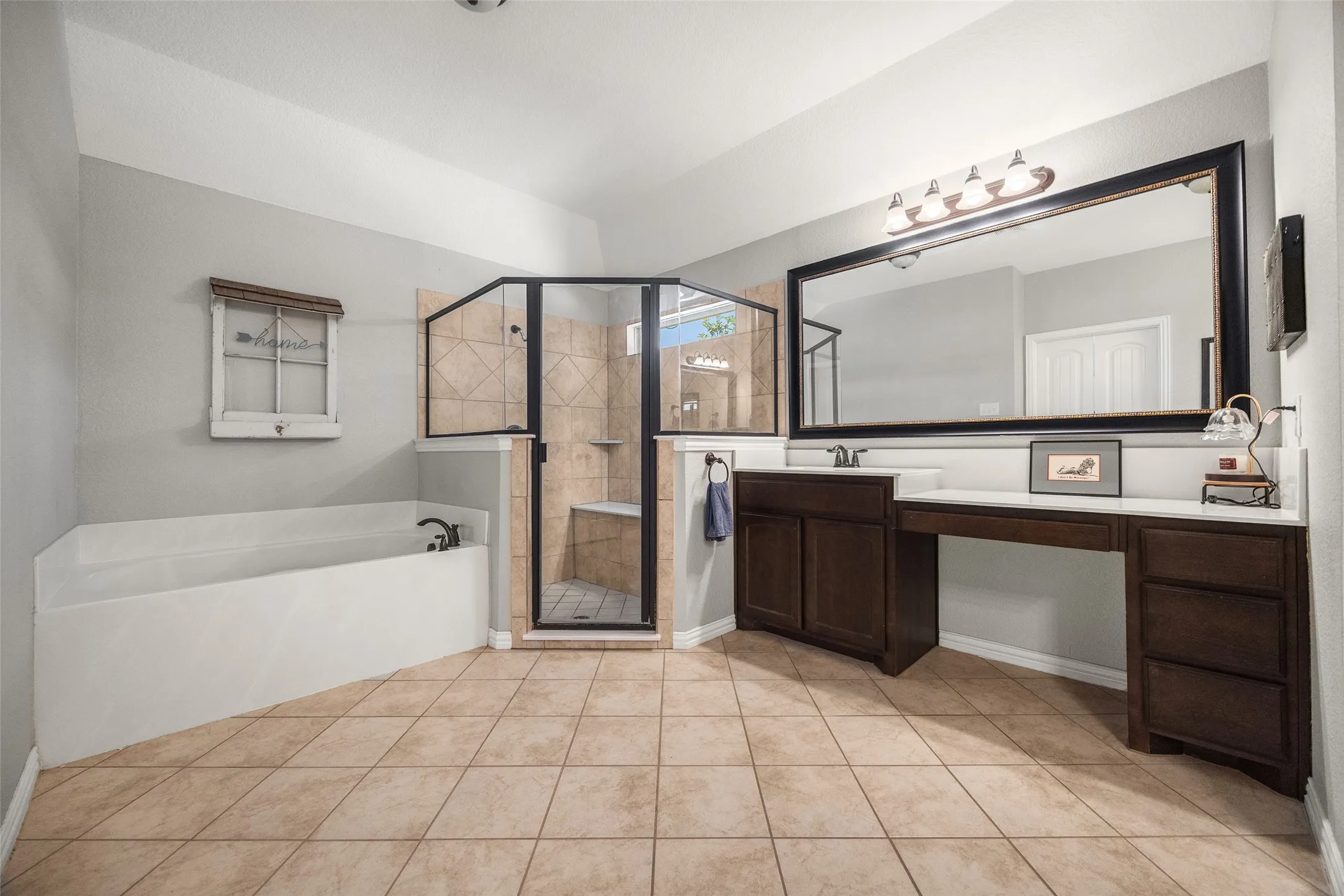 Single Family Residence For Sale in Collin County , 21867 County Road 820, Farmersville, Texas 75442, 4 Bedroom, 3 Bathroom, 3 Garage spaces, 2,813 Sqft, built in 2016, mls#21343388, Real Estate Agent in Farmersville, Homes For Sale in Collin county, Homes For Sale in Farmersville, Realtor in Farmersville Texas, Real Estate Brokerage Independent Realty Texas, Luminita Cordes Realtor