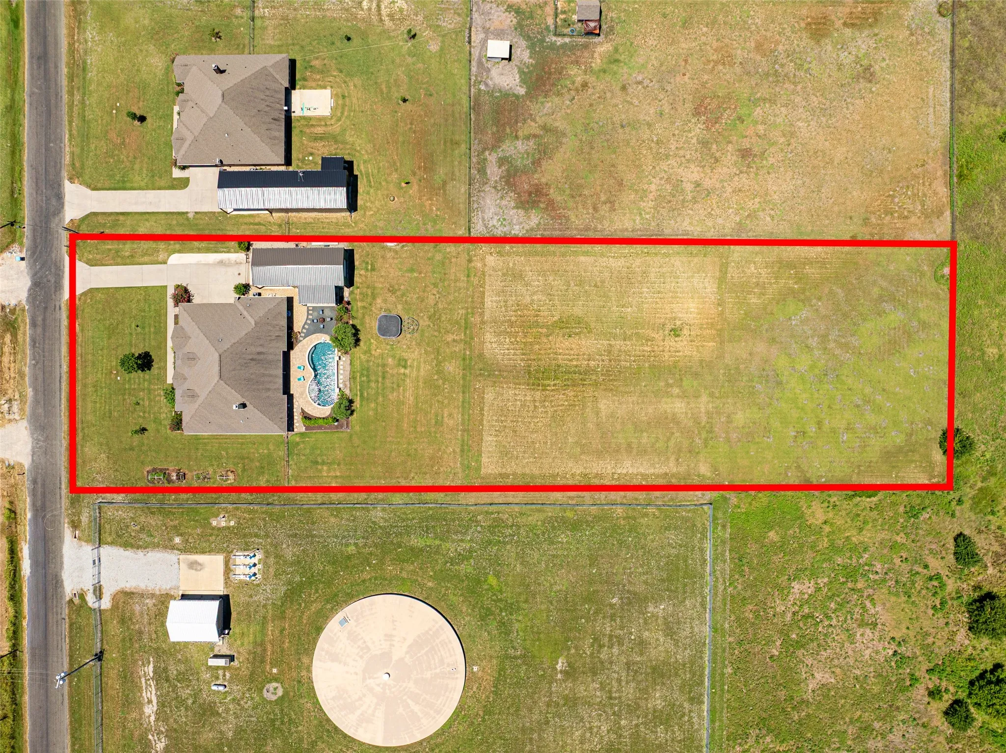 Single Family Residence For Sale in Collin County , 21867 County Road 820, Farmersville, Texas 75442, 4 Bedroom, 3 Bathroom, 3 Garage spaces, 2,813 Sqft, built in 2016, mls#21343388, Real Estate Agent in Farmersville, Homes For Sale in Collin county, Homes For Sale in Farmersville, Realtor in Farmersville Texas, Real Estate Brokerage Independent Realty Texas, Luminita Cordes Realtor