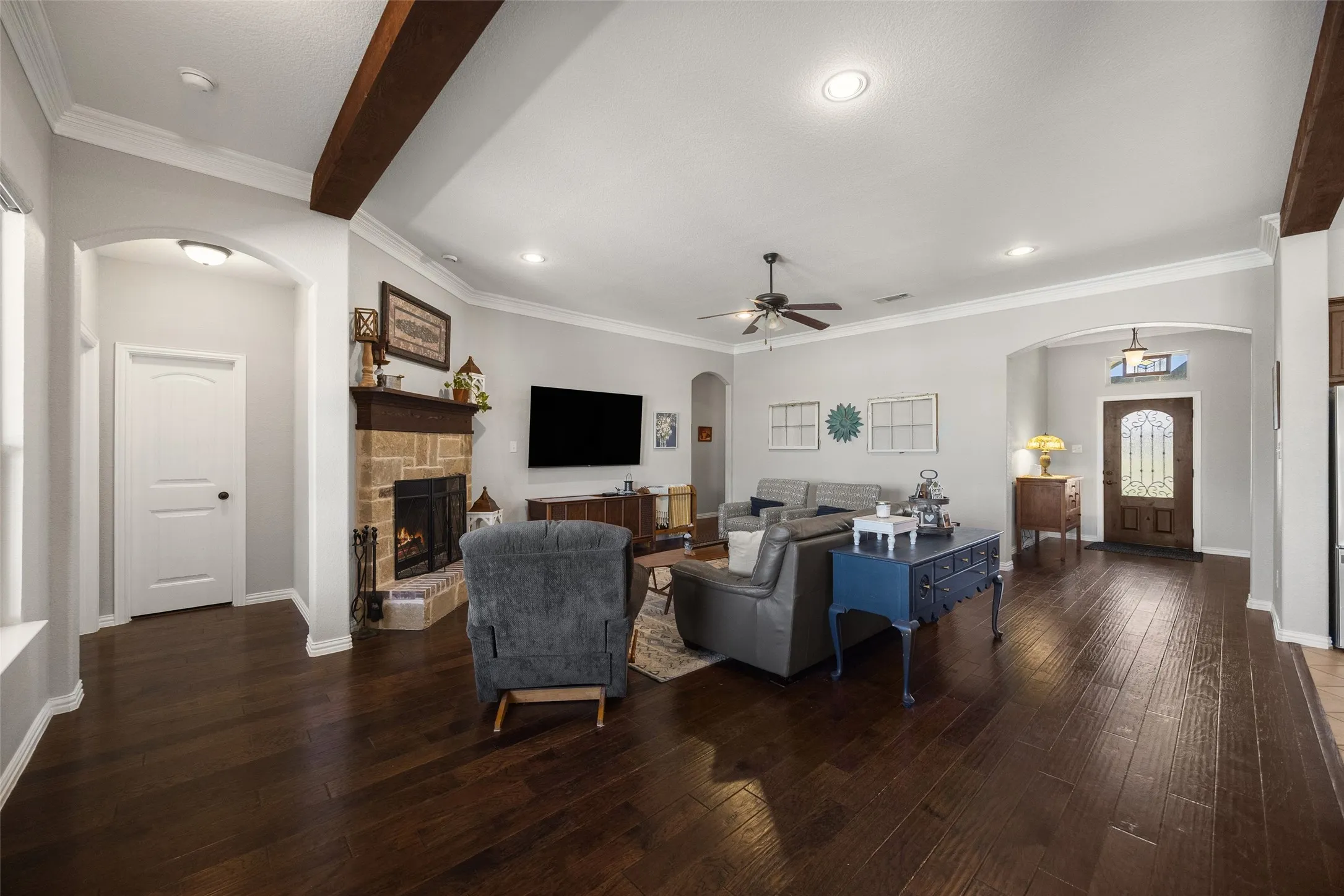 Single Family Residence For Sale in Collin County , 21867 County Road 820, Farmersville, Texas 75442, 4 Bedroom, 3 Bathroom, 3 Garage spaces, 2,813 Sqft, built in 2016, mls#21343388, Real Estate Agent in Farmersville, Homes For Sale in Collin county, Homes For Sale in Farmersville, Realtor in Farmersville Texas, Real Estate Brokerage Independent Realty Texas, Luminita Cordes Realtor