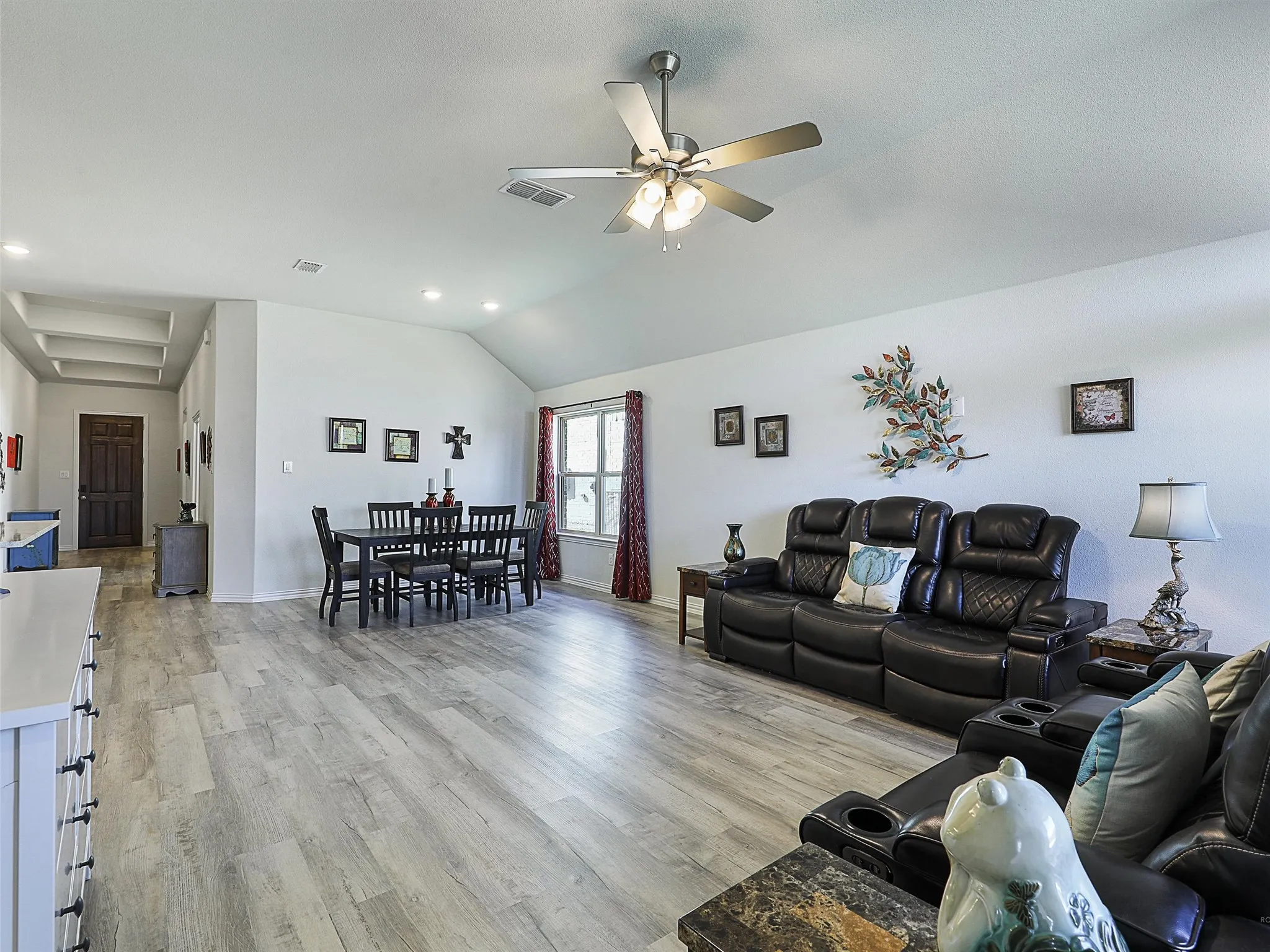 Single Family Residence For Sale in Collin County , 1125 Indianola Trail, Anna, Texas 75409, 4 Bedroom, 3 Bathroom, 2 Garage spaces, 2,186 Sqft, built in 2023, mls#21344877, Real Estate Agent in Anna, Homes For Sale in Collin county, Homes For Sale in Anna, Realtor in Anna Texas, Real Estate Brokerage Independent Realty Texas, Luminita Cordes Realtor