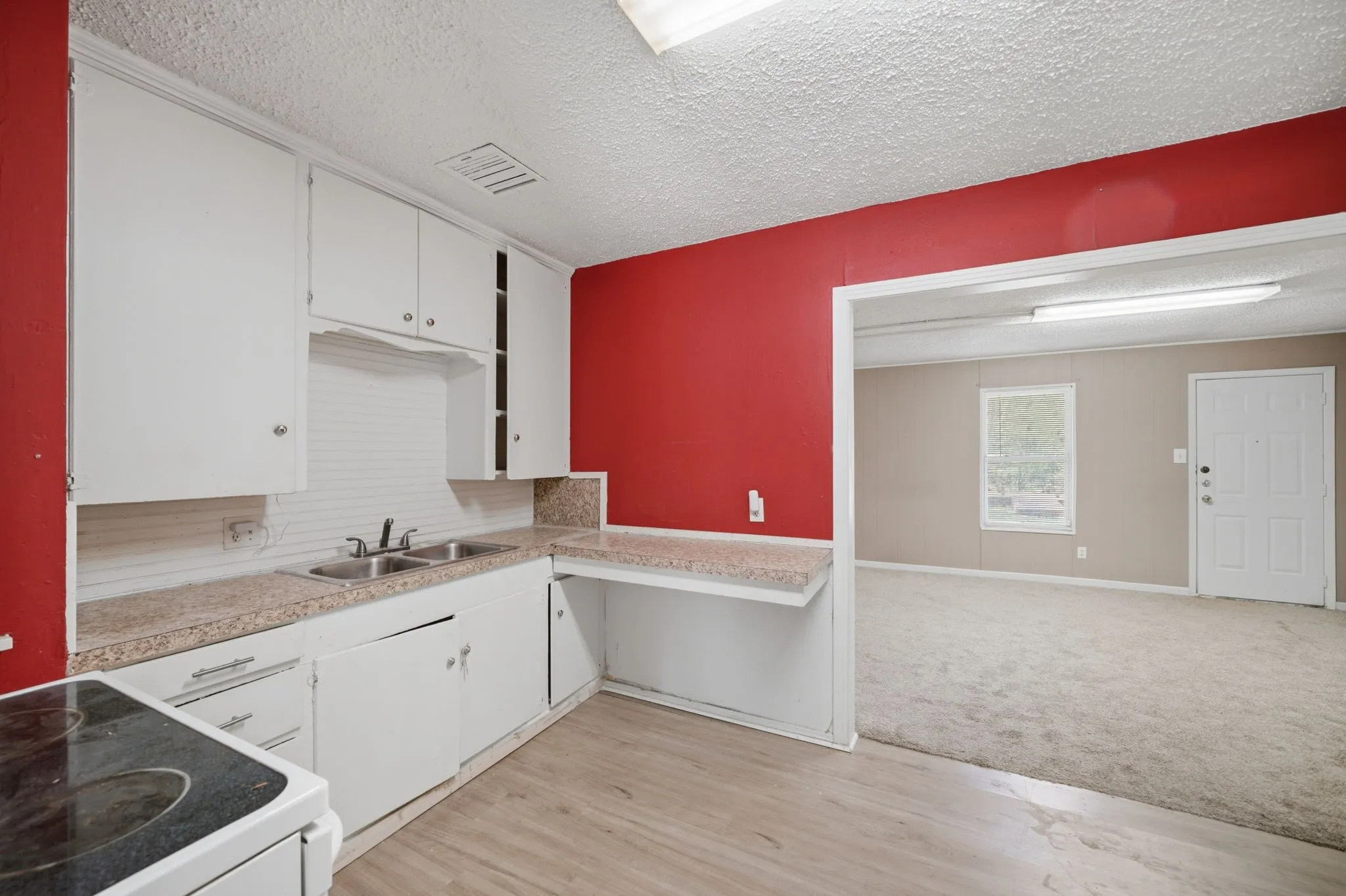 Single Family Residence For Sale in Taylor County , 1434 Kirkwood Street, Abilene, Texas 79603, 3 Bedroom, 2 Bathroom, 1 Garage spaces, 1,281 Sqft, built in 1950, mls#21343515, Real Estate Agent in Abilene, Homes For Sale in Taylor county, Homes For Sale in Abilene, Realtor in Abilene Texas, Real Estate Brokerage Independent Realty Texas, Luminita Cordes Realtor