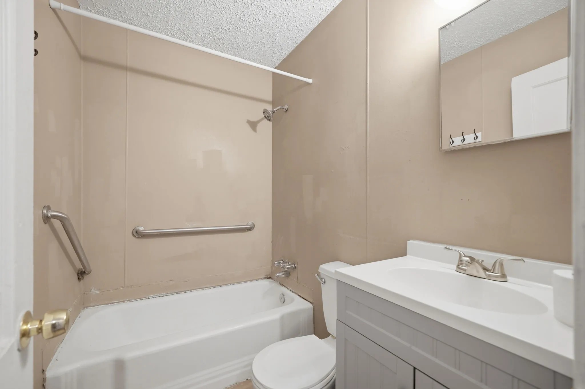 Single Family Residence For Sale in Taylor County , 1434 Kirkwood Street, Abilene, Texas 79603, 3 Bedroom, 2 Bathroom, 1 Garage spaces, 1,281 Sqft, built in 1950, mls#21343515, Real Estate Agent in Abilene, Homes For Sale in Taylor county, Homes For Sale in Abilene, Realtor in Abilene Texas, Real Estate Brokerage Independent Realty Texas, Luminita Cordes Realtor
