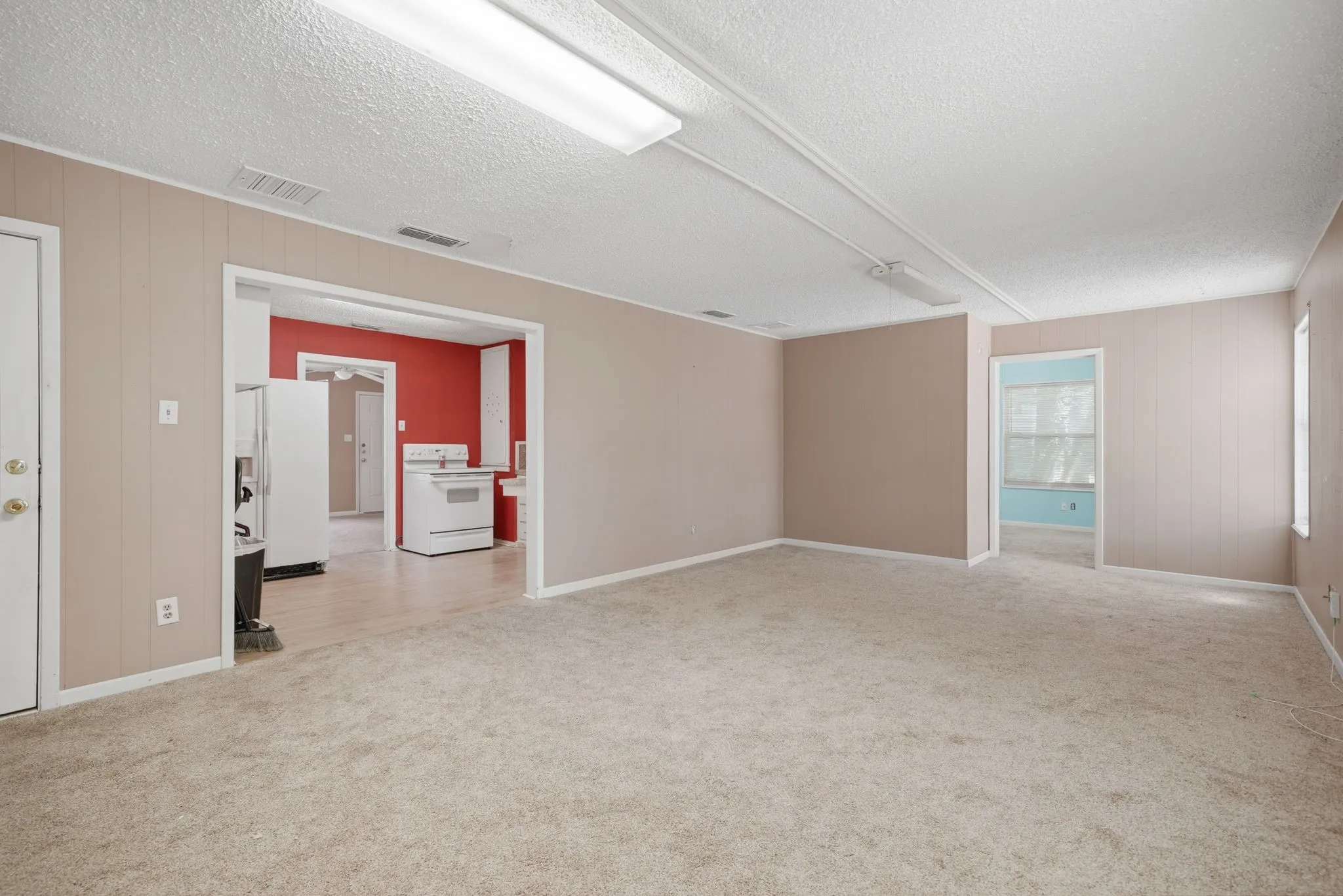 Single Family Residence For Sale in Taylor County , 1434 Kirkwood Street, Abilene, Texas 79603, 3 Bedroom, 2 Bathroom, 1 Garage spaces, 1,281 Sqft, built in 1950, mls#21343515, Real Estate Agent in Abilene, Homes For Sale in Taylor county, Homes For Sale in Abilene, Realtor in Abilene Texas, Real Estate Brokerage Independent Realty Texas, Luminita Cordes Realtor