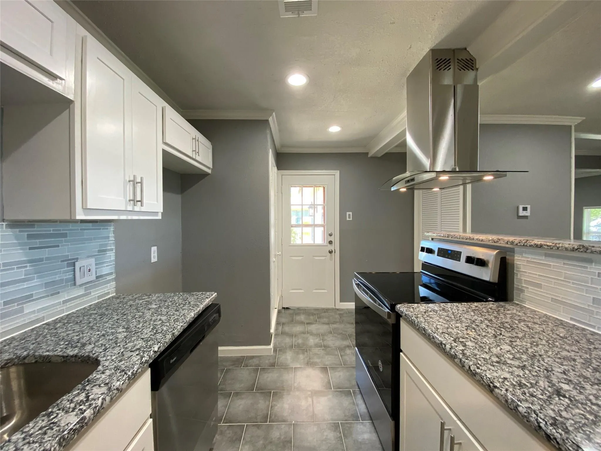 Single Family Residence For Rent in Dallas County , 2813 Arcady Drive, Garland, Texas 75041, 3 Bedroom, 2 Bathroom, Garage spaces, 1,500 Sqft, built in 1960, mls#21344943, Real Estate Agent in Garland, Homes For Rent in Dallas county, Homes For Rent in Garland, Realtor in Garland Texas, Real Estate Brokerage Independent Realty Texas, Luminita Cordes Realtor