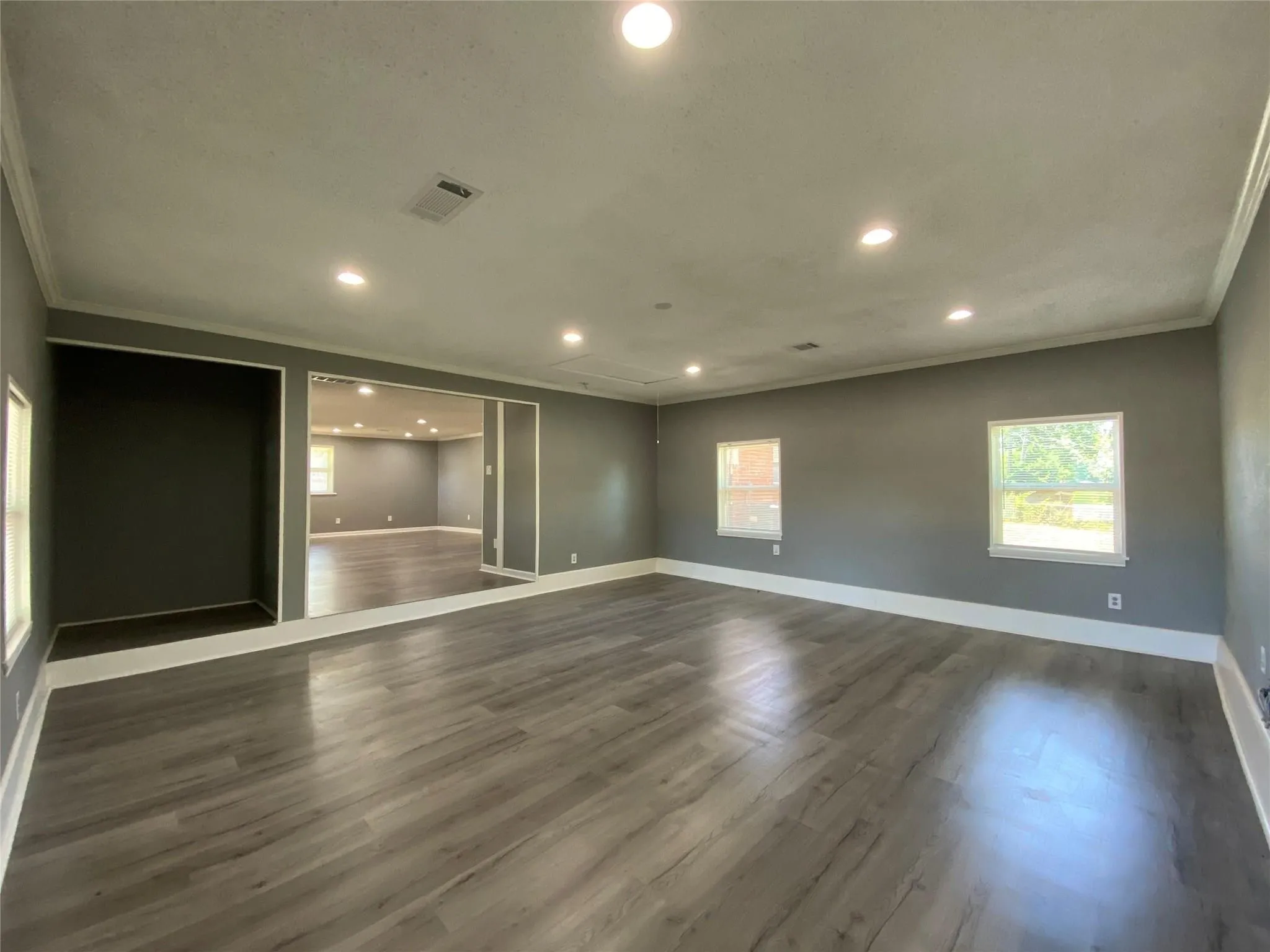 Single Family Residence For Rent in Dallas County , 2813 Arcady Drive, Garland, Texas 75041, 3 Bedroom, 2 Bathroom, Garage spaces, 1,500 Sqft, built in 1960, mls#21344943, Real Estate Agent in Garland, Homes For Rent in Dallas county, Homes For Rent in Garland, Realtor in Garland Texas, Real Estate Brokerage Independent Realty Texas, Luminita Cordes Realtor