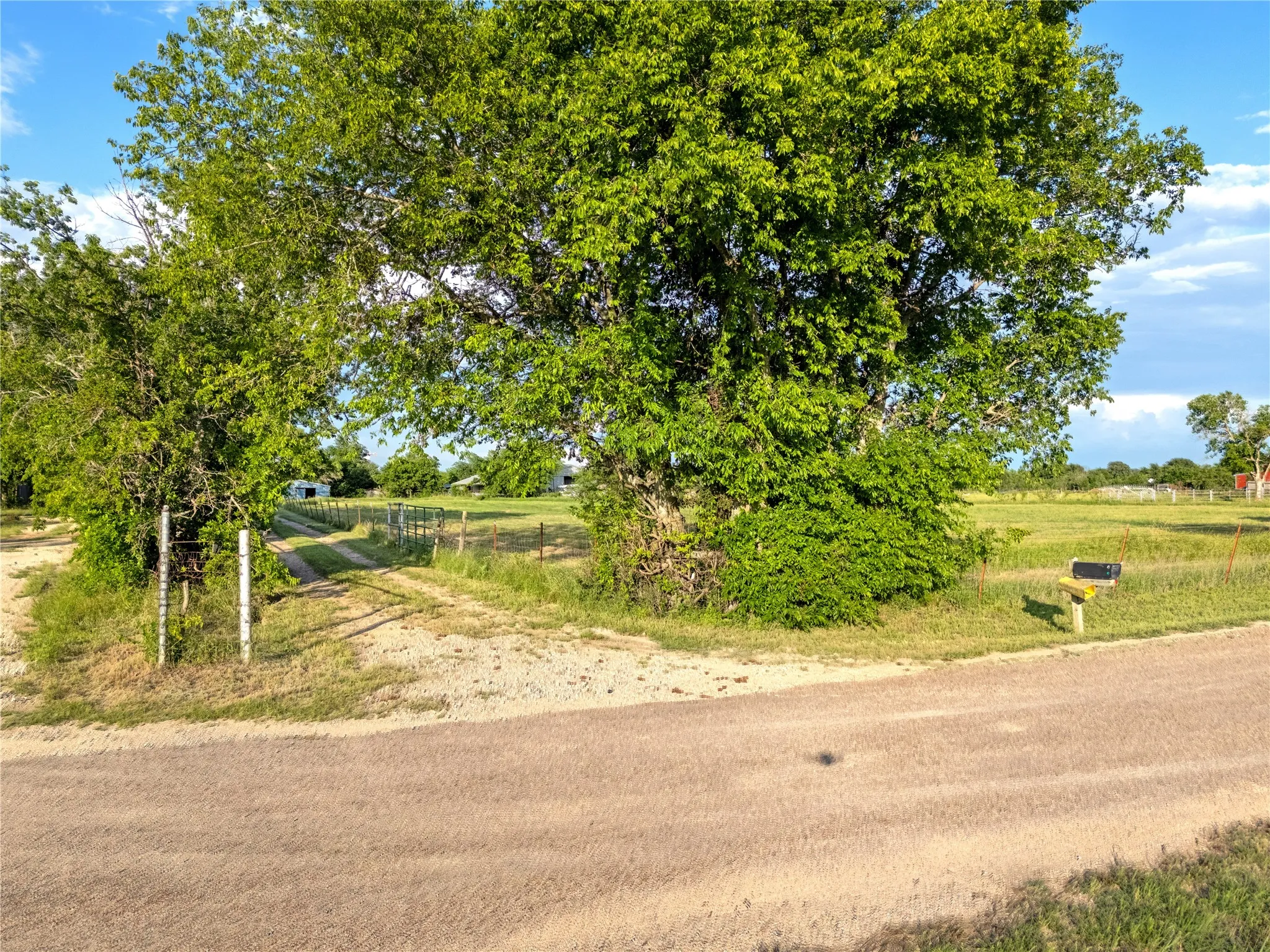 Improved Land For Sale in Mc Lennan County , TBD League Ranch Road, Waco, Texas 76705, 0, 0, Garage spaces, 0 Sqft, built in 0, Price $399,000, mls#21344964, Real Estate Agent in Waco, Homes For Sale in Mc Lennan county, Homes For Sale in Waco, Realtor in Waco Texas, Real Estate Brokerage Independent Realty Texas, Luminita Cordes Realtor