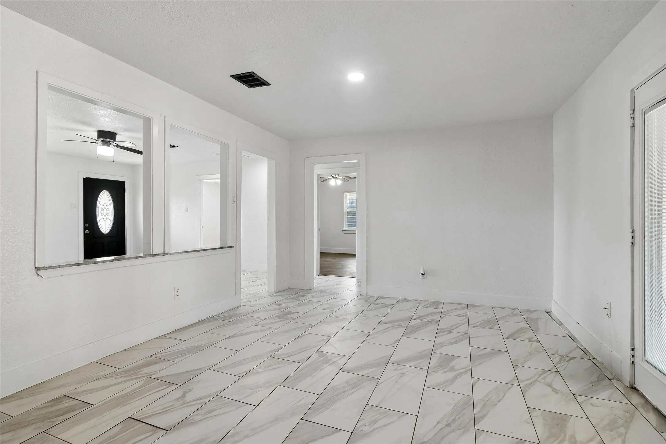 Single Family Residence For Sale in Dallas County , 459 Bolero Avenue, Dallas, Texas 75217, 4 Bedroom, 3 Bathroom, Garage spaces, 1,796 Sqft, built in 1960, mls#21344966, Real Estate Agent in Dallas, Homes For Sale in Dallas county, Homes For Sale in Dallas, Realtor in Dallas Texas, Real Estate Brokerage Independent Realty Texas, Luminita Cordes Realtor