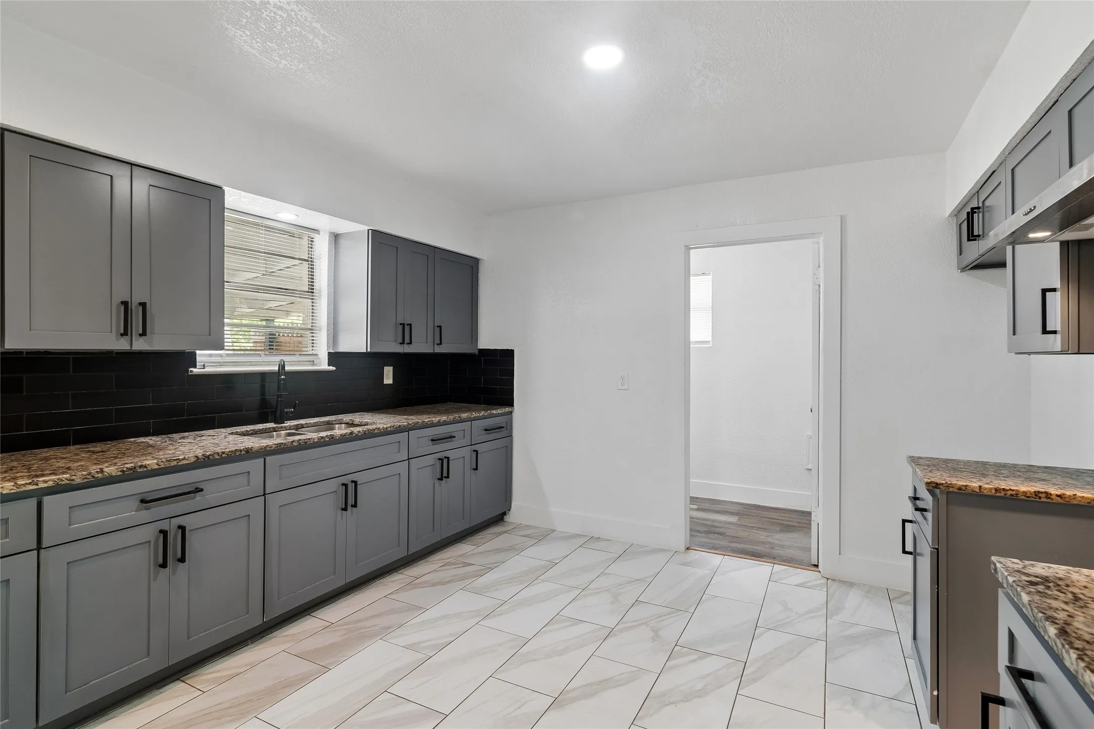 Single Family Residence For Sale in Dallas County , 459 Bolero Avenue, Dallas, Texas 75217, 4 Bedroom, 3 Bathroom, Garage spaces, 1,796 Sqft, built in 1960, mls#21344966, Real Estate Agent in Dallas, Homes For Sale in Dallas county, Homes For Sale in Dallas, Realtor in Dallas Texas, Real Estate Brokerage Independent Realty Texas, Luminita Cordes Realtor