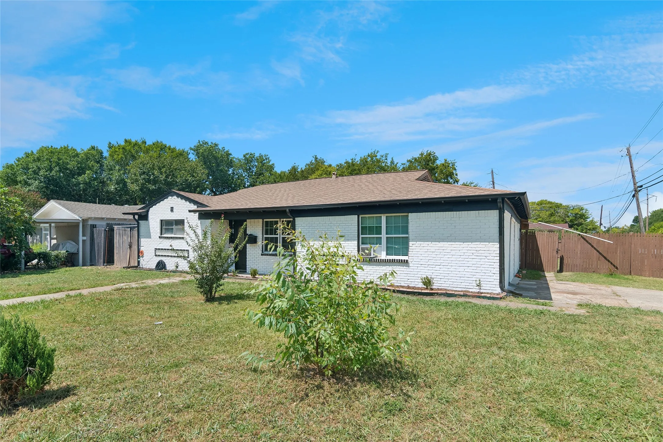 Single Family Residence For Sale in Dallas County , 459 Bolero Avenue, Dallas, Texas 75217, 4 Bedroom, 3 Bathroom, Garage spaces, 1,796 Sqft, built in 1960, mls#21344966, Real Estate Agent in Dallas, Homes For Sale in Dallas county, Homes For Sale in Dallas, Realtor in Dallas Texas, Real Estate Brokerage Independent Realty Texas, Luminita Cordes Realtor