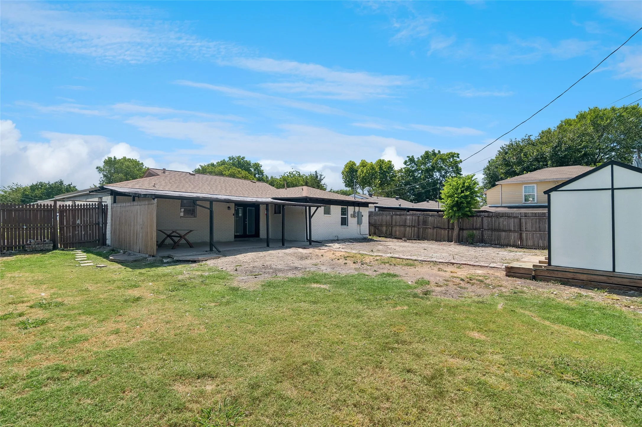 Single Family Residence For Sale in Dallas County , 459 Bolero Avenue, Dallas, Texas 75217, 4 Bedroom, 3 Bathroom, Garage spaces, 1,796 Sqft, built in 1960, mls#21344966, Real Estate Agent in Dallas, Homes For Sale in Dallas county, Homes For Sale in Dallas, Realtor in Dallas Texas, Real Estate Brokerage Independent Realty Texas, Luminita Cordes Realtor
