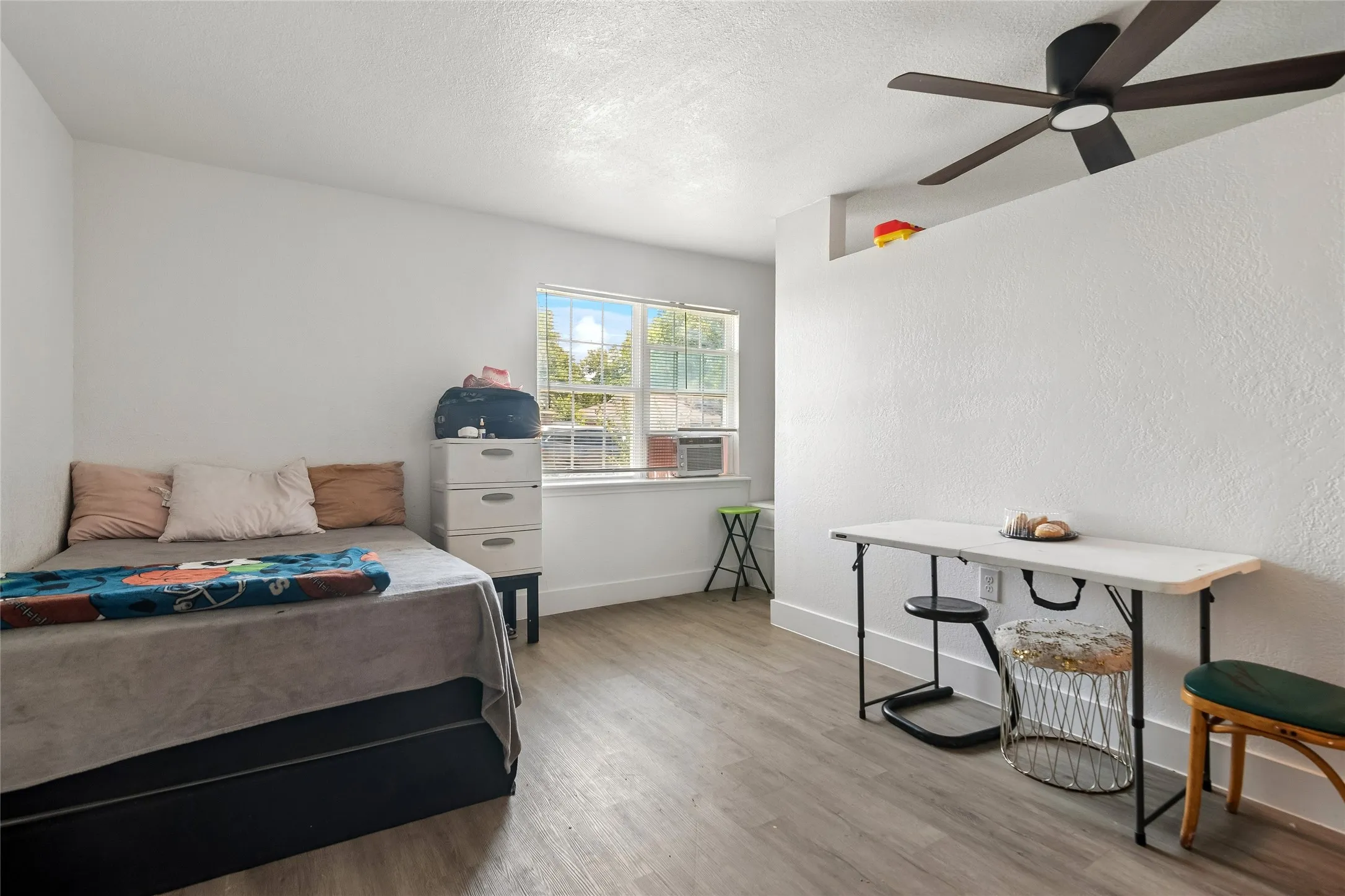 Single Family Residence For Sale in Dallas County , 459 Bolero Avenue, Dallas, Texas 75217, 4 Bedroom, 3 Bathroom, Garage spaces, 1,796 Sqft, built in 1960, mls#21344966, Real Estate Agent in Dallas, Homes For Sale in Dallas county, Homes For Sale in Dallas, Realtor in Dallas Texas, Real Estate Brokerage Independent Realty Texas, Luminita Cordes Realtor