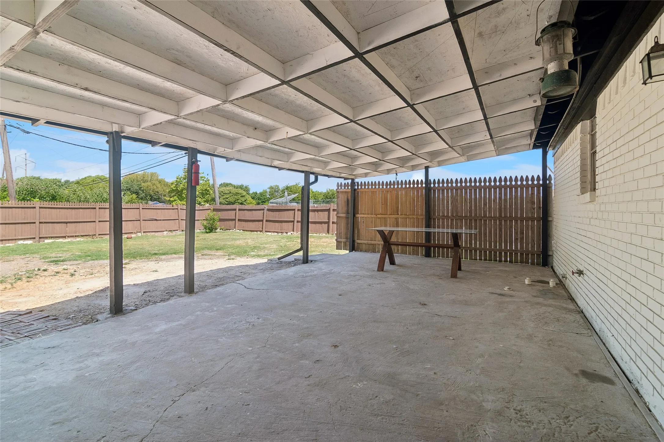 Single Family Residence For Sale in Dallas County , 459 Bolero Avenue, Dallas, Texas 75217, 4 Bedroom, 3 Bathroom, Garage spaces, 1,796 Sqft, built in 1960, mls#21344966, Real Estate Agent in Dallas, Homes For Sale in Dallas county, Homes For Sale in Dallas, Realtor in Dallas Texas, Real Estate Brokerage Independent Realty Texas, Luminita Cordes Realtor