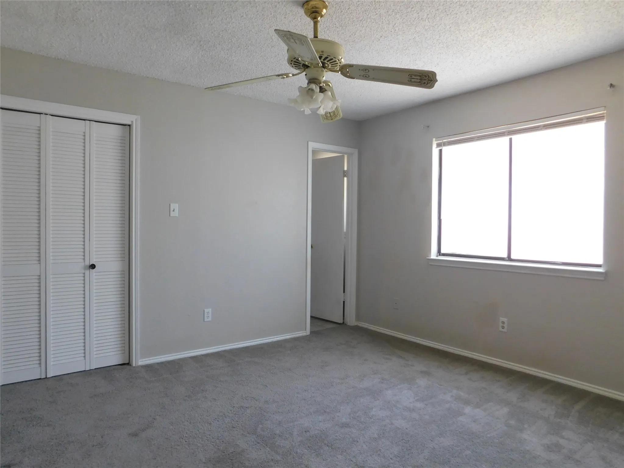 Single Family Residence For Rent in Denton County , 404 Pace Drive, Denton, Texas 76209, 3 Bedroom, 2 Bathroom, 2 Garage spaces, 1,156 Sqft, built in 1985, mls#21344810, Real Estate Agent in Denton, Homes For Rent in Denton county, Homes For Rent in Denton, Realtor in Denton Texas, Real Estate Brokerage Independent Realty Texas, Luminita Cordes Realtor