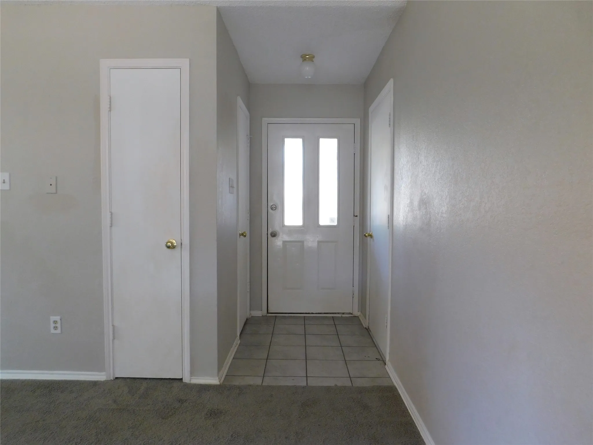 Single Family Residence For Rent in Denton County , 404 Pace Drive, Denton, Texas 76209, 3 Bedroom, 2 Bathroom, 2 Garage spaces, 1,156 Sqft, built in 1985, mls#21344810, Real Estate Agent in Denton, Homes For Rent in Denton county, Homes For Rent in Denton, Realtor in Denton Texas, Real Estate Brokerage Independent Realty Texas, Luminita Cordes Realtor