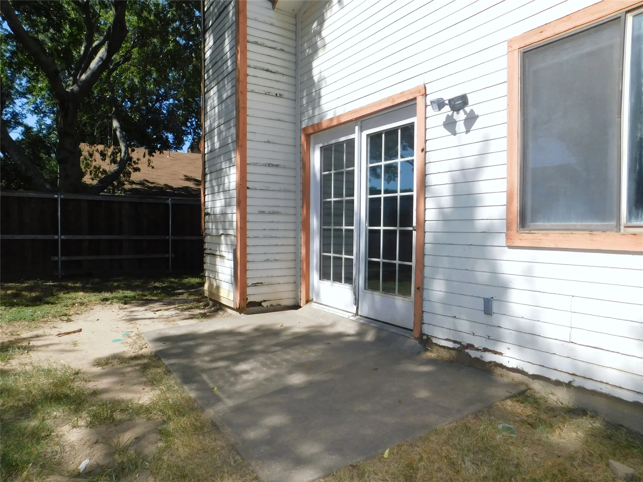Single Family Residence For Rent in Denton County , 404 Pace Drive, Denton, Texas 76209, 3 Bedroom, 2 Bathroom, 2 Garage spaces, 1,156 Sqft, built in 1985, mls#21344810, Real Estate Agent in Denton, Homes For Rent in Denton county, Homes For Rent in Denton, Realtor in Denton Texas, Real Estate Brokerage Independent Realty Texas, Luminita Cordes Realtor