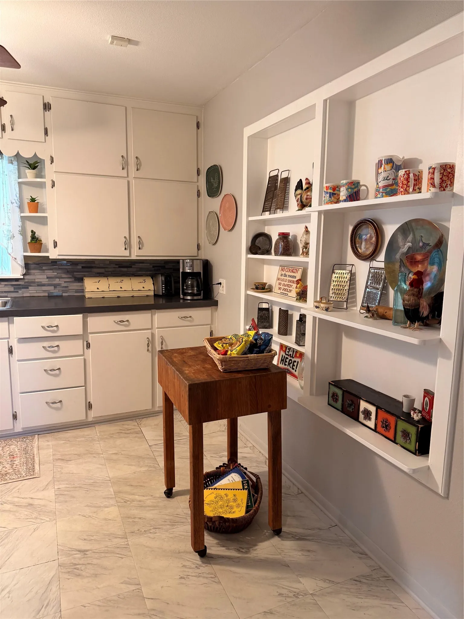Single Family Residence For Sale in Taylor County , 1634 Sandefer Street, Abilene, Texas 79601, 3 Bedroom, 2 Bathroom, 1 Garage spaces, 1,647 Sqft, built in 1956, mls#21344876, Real Estate Agent in Abilene, Homes For Sale in Taylor county, Homes For Sale in Abilene, Realtor in Abilene Texas, Real Estate Brokerage Independent Realty Texas, Luminita Cordes Realtor