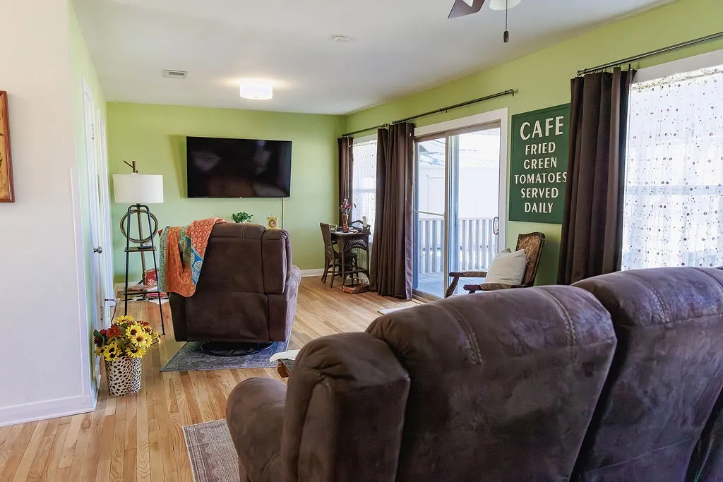 Single Family Residence For Sale in Taylor County , 1634 Sandefer Street, Abilene, Texas 79601, 3 Bedroom, 2 Bathroom, 1 Garage spaces, 1,647 Sqft, built in 1956, mls#21344876, Real Estate Agent in Abilene, Homes For Sale in Taylor county, Homes For Sale in Abilene, Realtor in Abilene Texas, Real Estate Brokerage Independent Realty Texas, Luminita Cordes Realtor