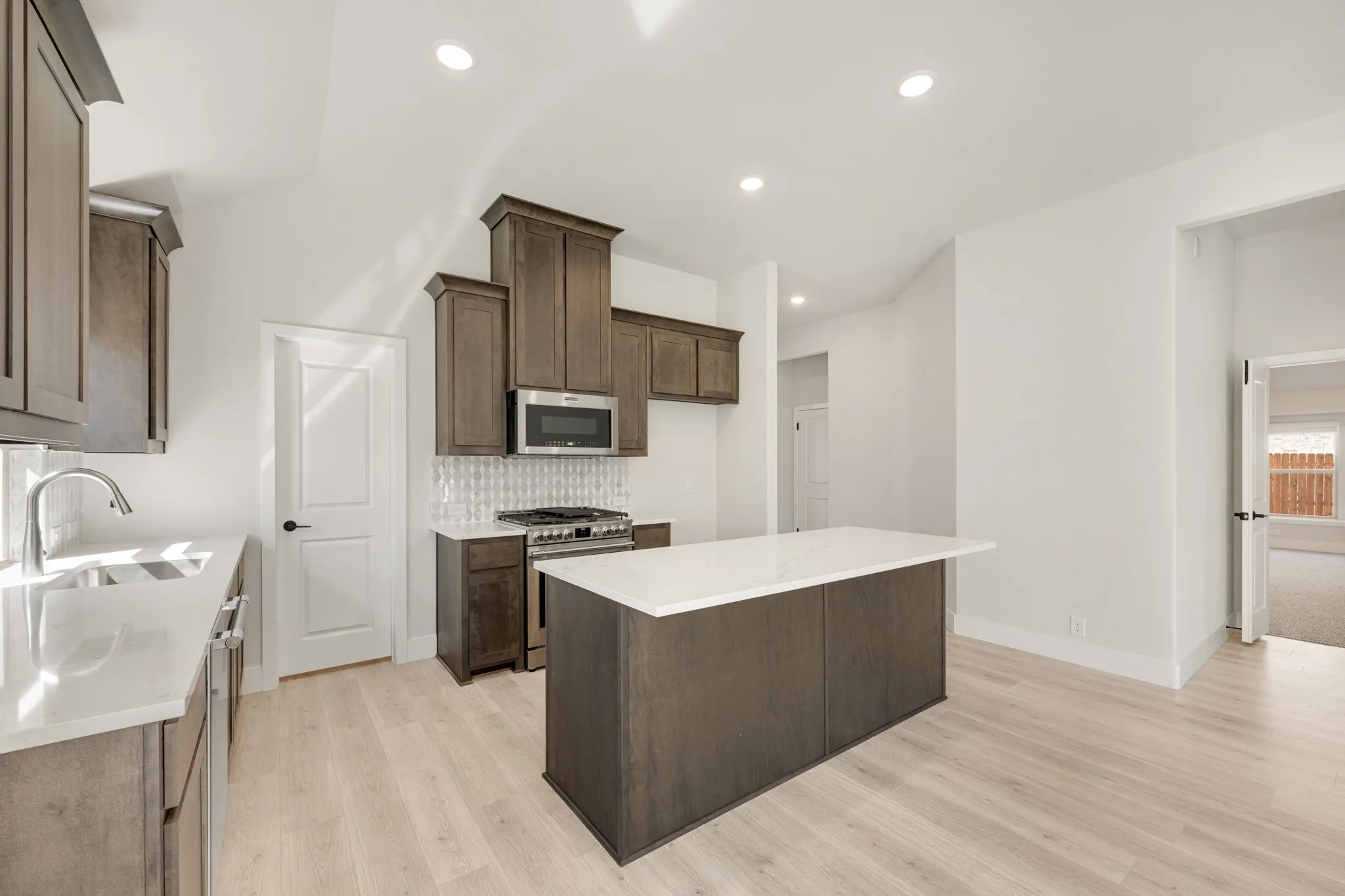 Single Family Residence For Sale in Johnson County , 913 Hickory Chase Drive, Godley, Texas 76044, 4 Bedroom, 2 Bathroom, 2 Garage spaces, 2,243 Sqft, built in 2026, mls#21344982, Real Estate Agent in Godley, Homes For Sale in Johnson county, Homes For Sale in Godley, Realtor in Godley Texas, Real Estate Brokerage Independent Realty Texas, Luminita Cordes Realtor