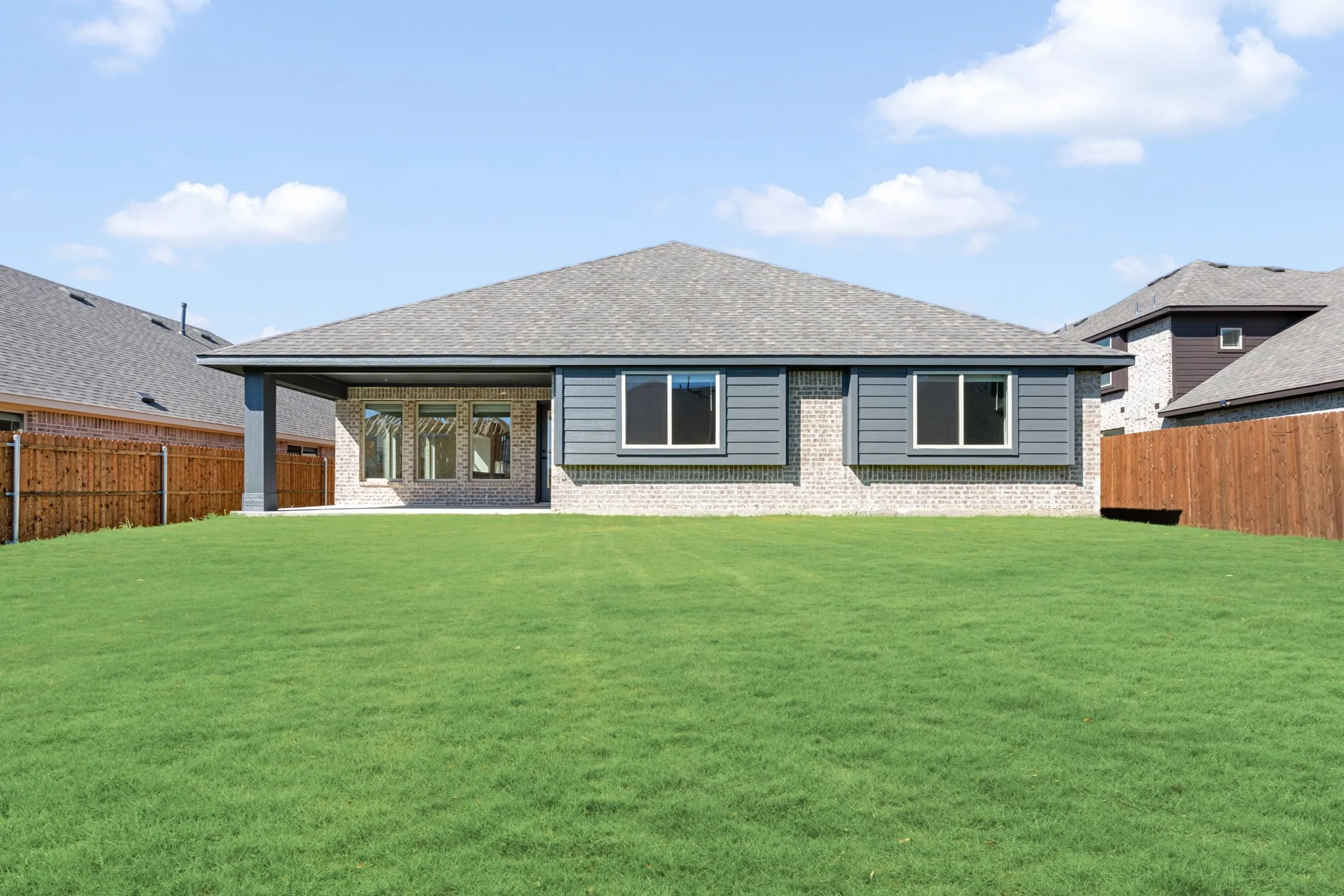 Single Family Residence For Sale in Johnson County , 913 Hickory Chase Drive, Godley, Texas 76044, 4 Bedroom, 2 Bathroom, 2 Garage spaces, 2,243 Sqft, built in 2026, mls#21344982, Real Estate Agent in Godley, Homes For Sale in Johnson county, Homes For Sale in Godley, Realtor in Godley Texas, Real Estate Brokerage Independent Realty Texas, Luminita Cordes Realtor